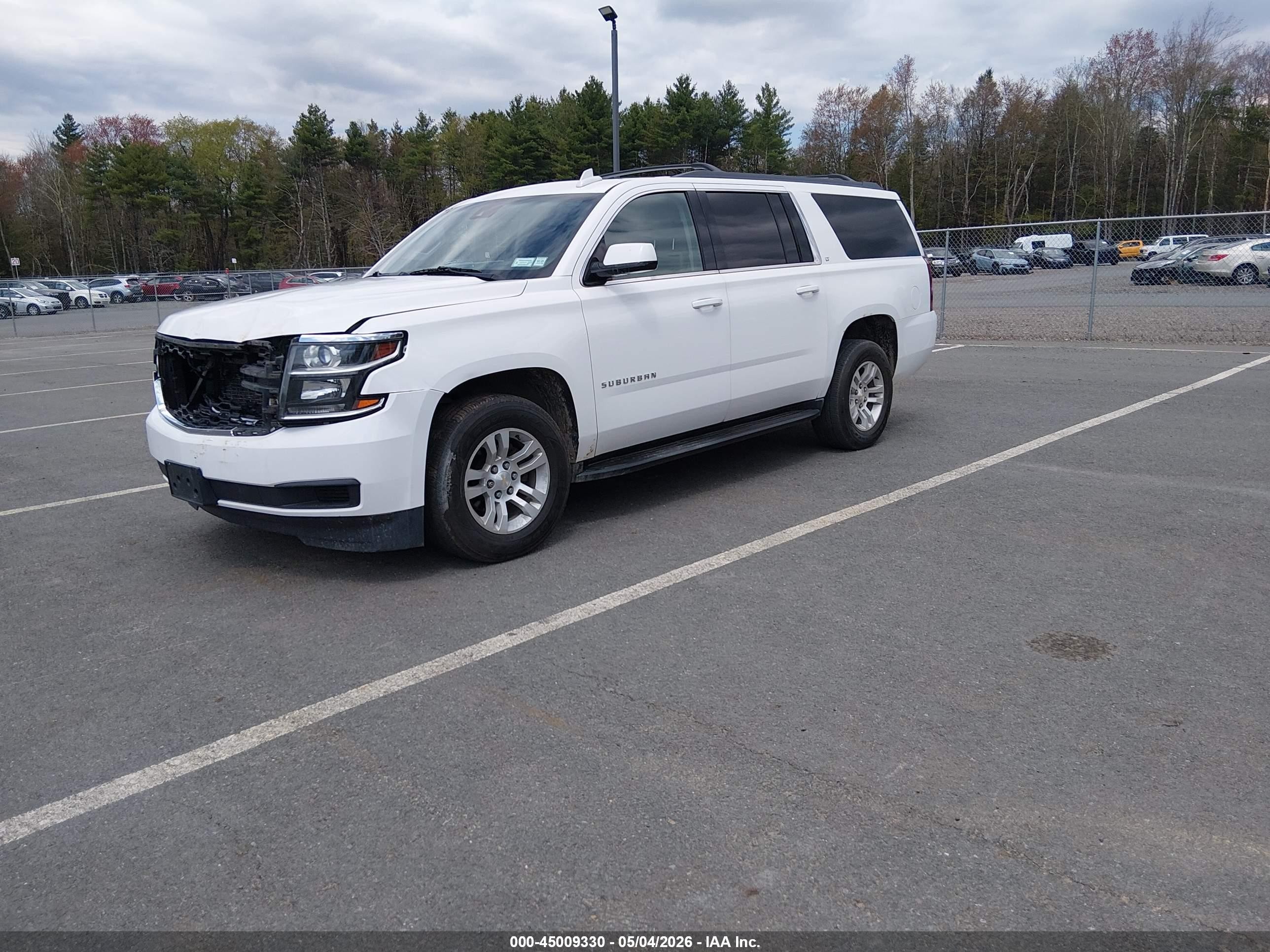 2015 Chevrolet Suburban 1500 Lt Белый vin: 1GNSKJKC1FR569158