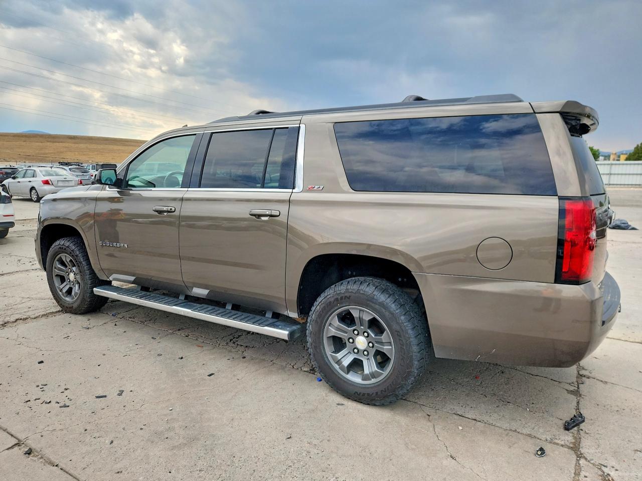 2015 Chevrolet Suburban K1500 Lt Gold vin: 1GNSKJKC1FR618181