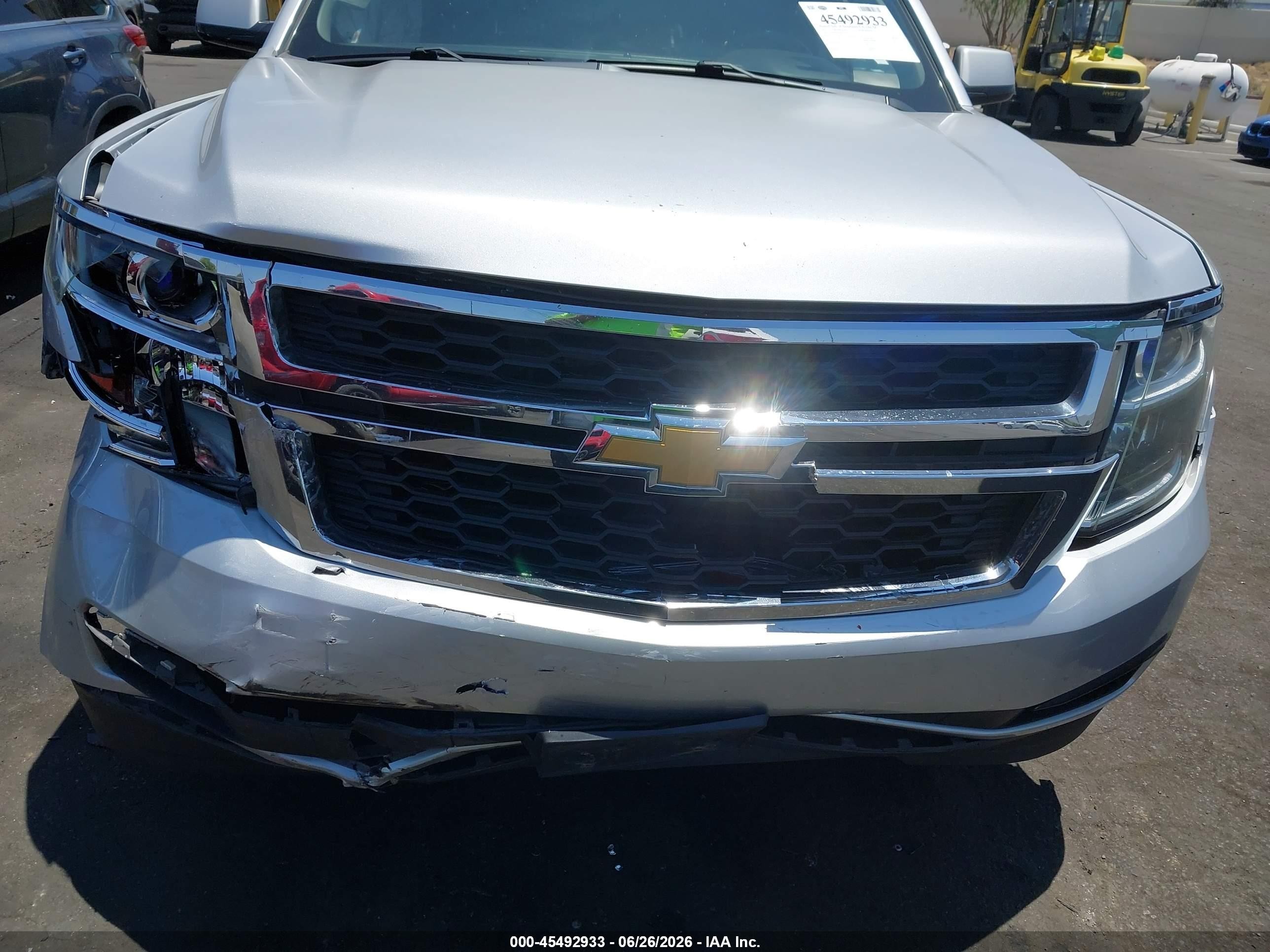 2015 Chevrolet Suburban Lt Silver vin: 1GNSKJKC2FR212779