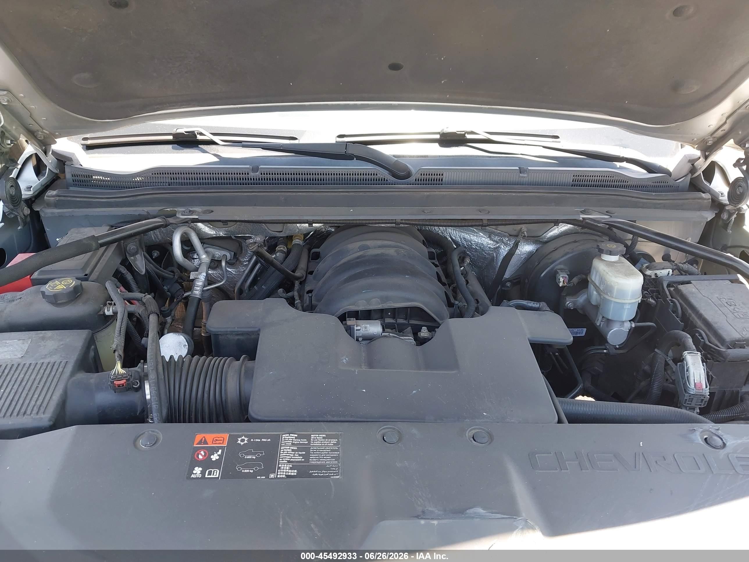 2015 Chevrolet Suburban Lt Silver vin: 1GNSKJKC2FR212779