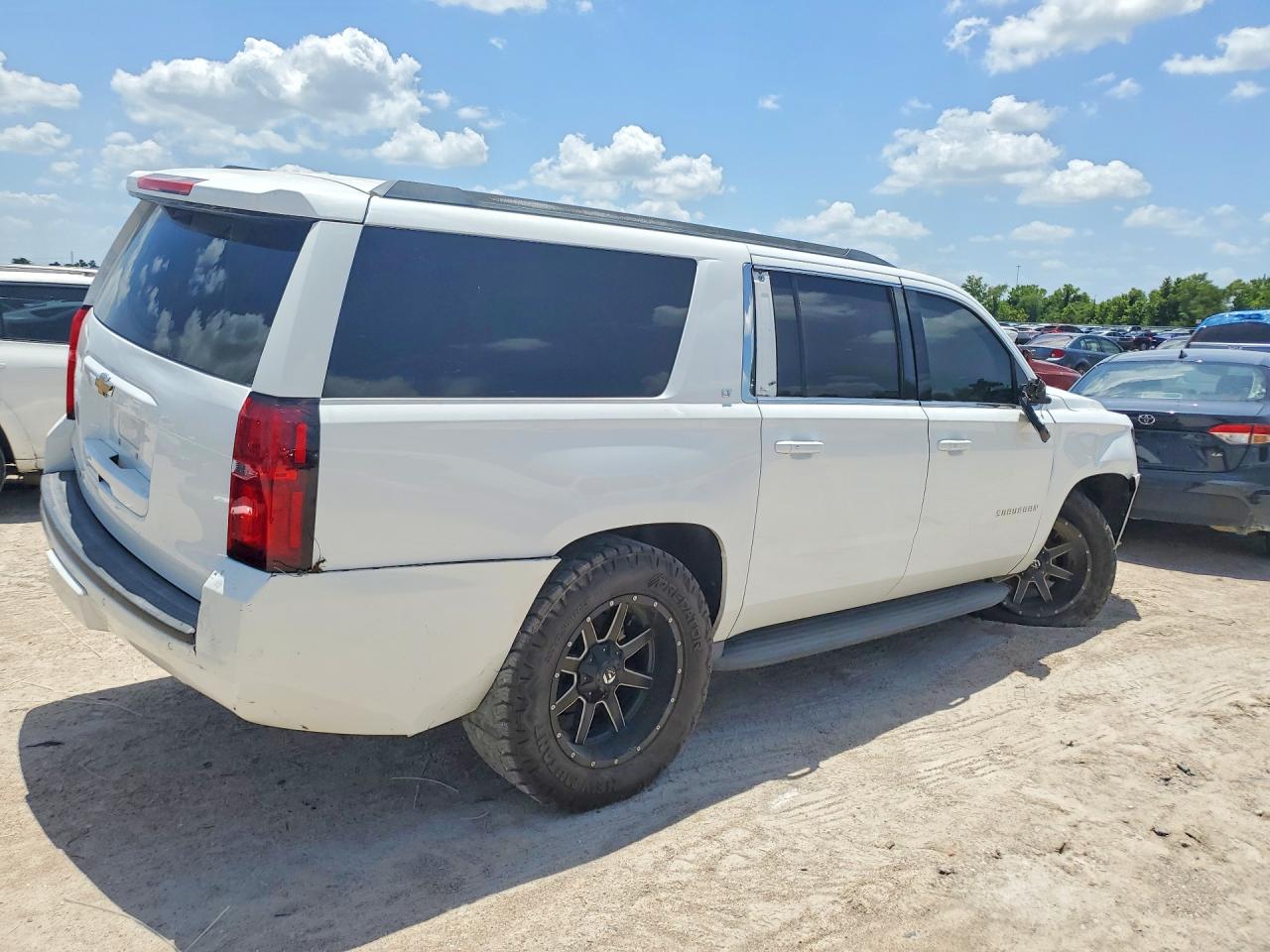 2015 Chevrolet Suburban K1500 Lt White vin: 1GNSKJKC2FR233762