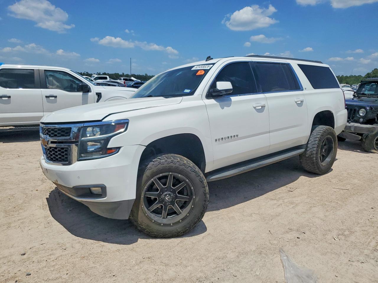 2015 Chevrolet Suburban K1500 Lt White vin: 1GNSKJKC2FR233762