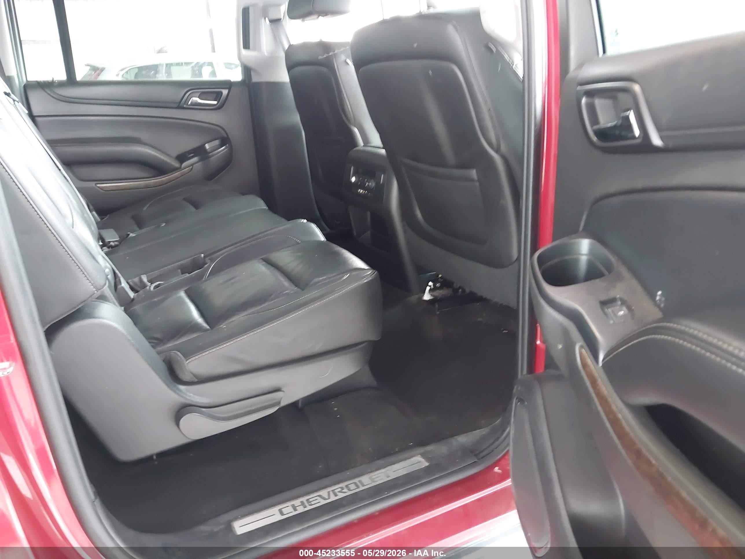 2015 Chevrolet Suburban 1500 Lt Red vin: 1GNSKJKC2FR600708