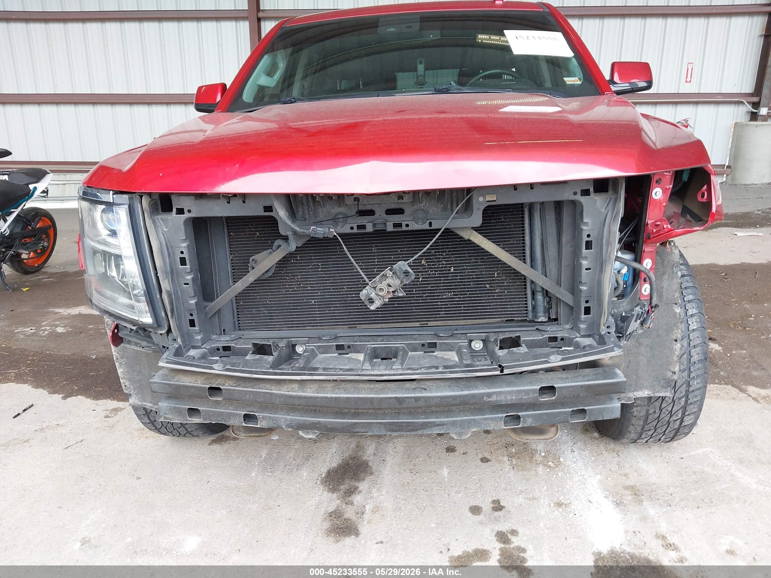 2015 Chevrolet Suburban 1500 Lt Red vin: 1GNSKJKC2FR600708