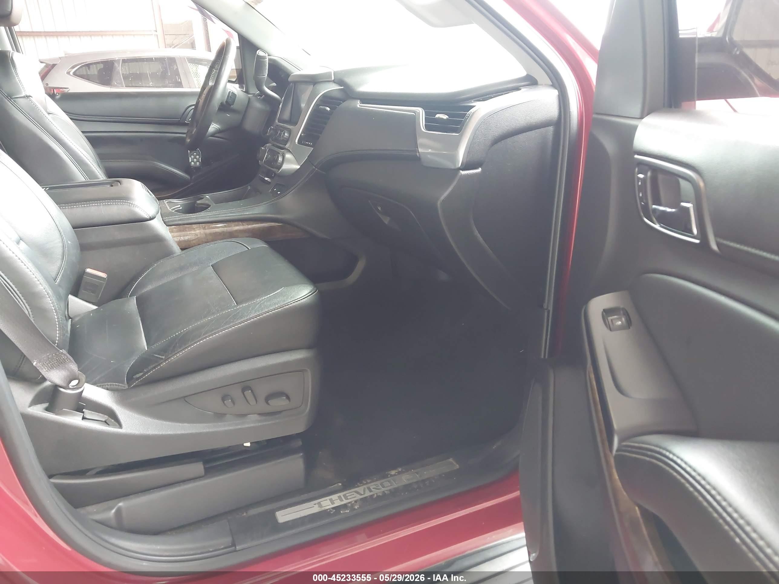 2015 Chevrolet Suburban 1500 Lt Red vin: 1GNSKJKC2FR600708