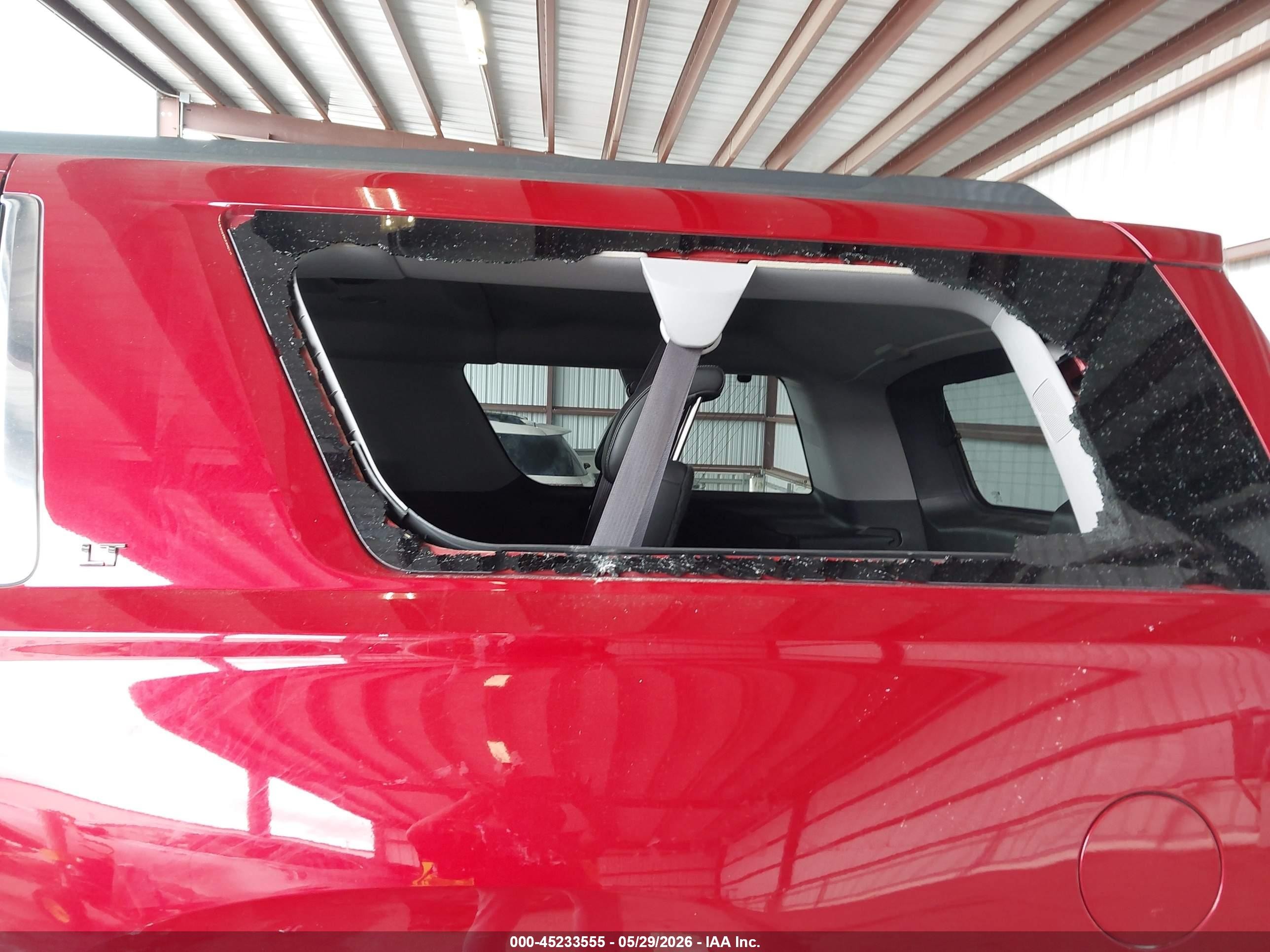 2015 Chevrolet Suburban 1500 Lt Red vin: 1GNSKJKC2FR600708