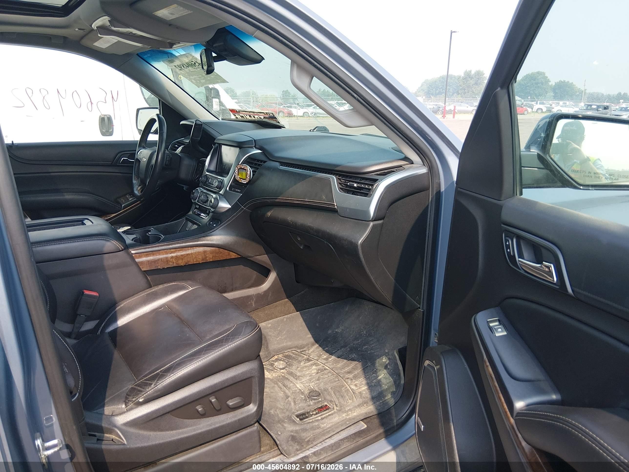2015 Chevrolet Suburban Lt Синий vin: 1GNSKJKC2FR745862