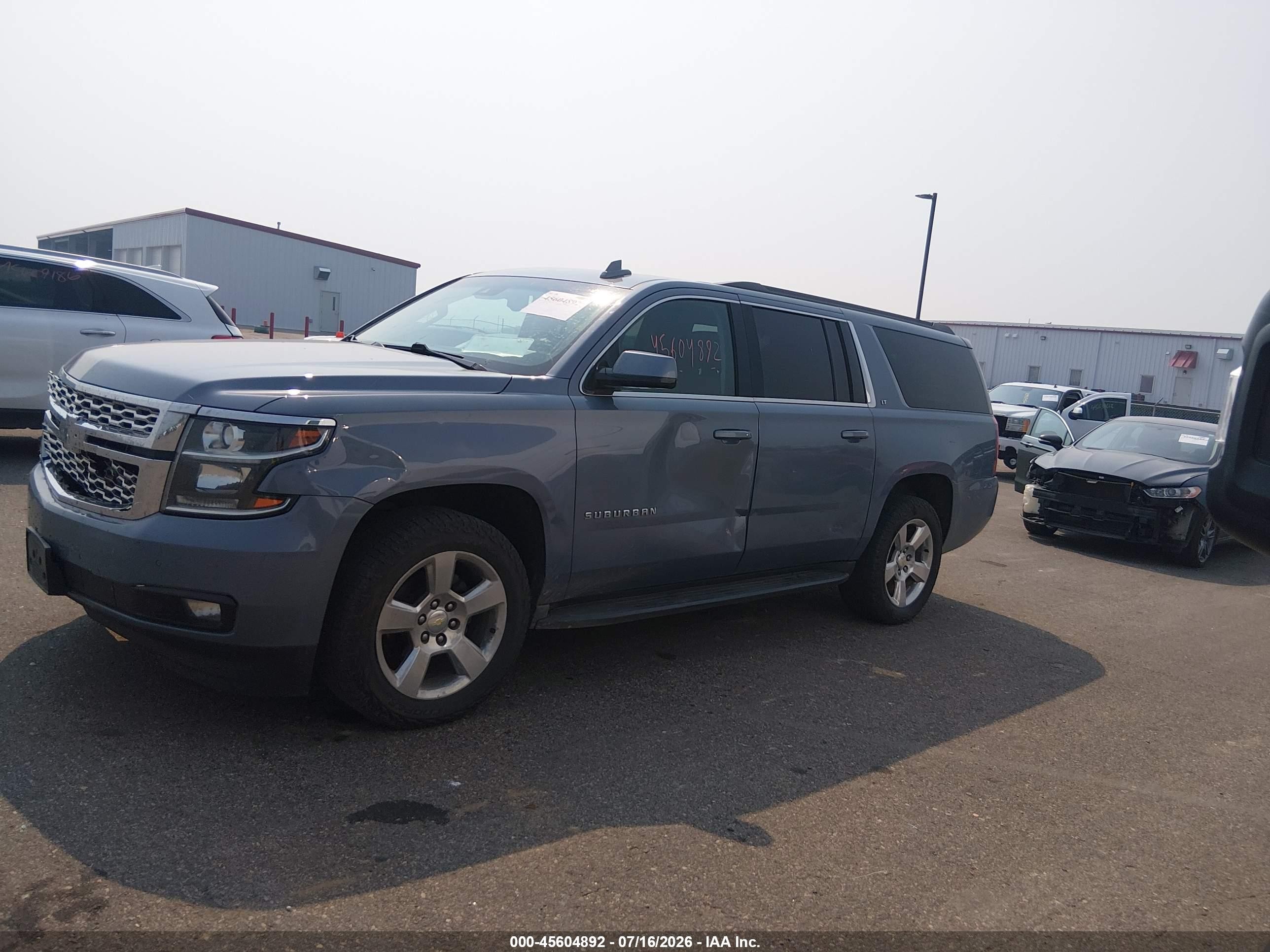 2015 Chevrolet Suburban Lt Синий vin: 1GNSKJKC2FR745862