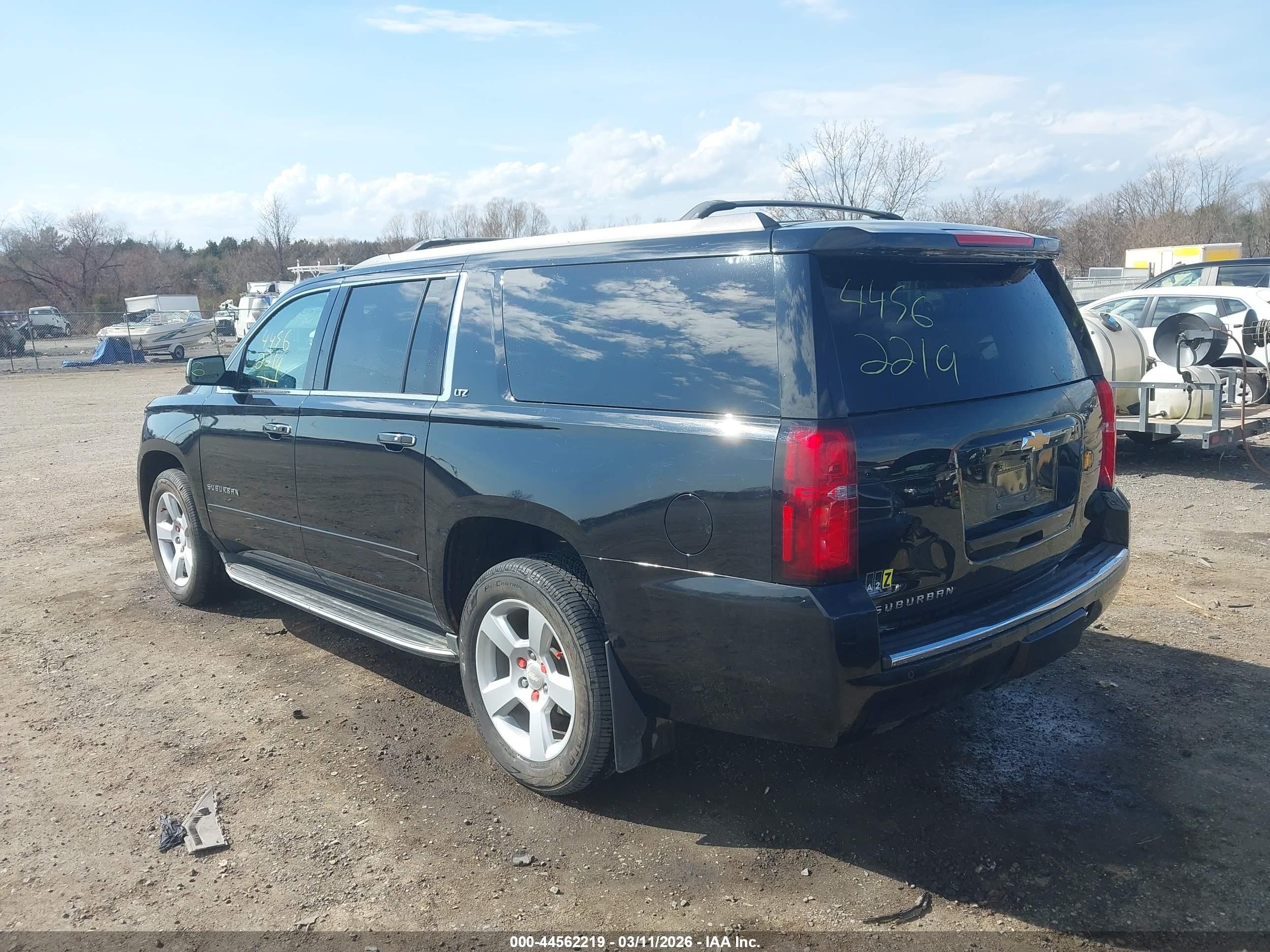 2016 Chevrolet Suburban Ltz Black vin: 1GNSKJKC2GR280128