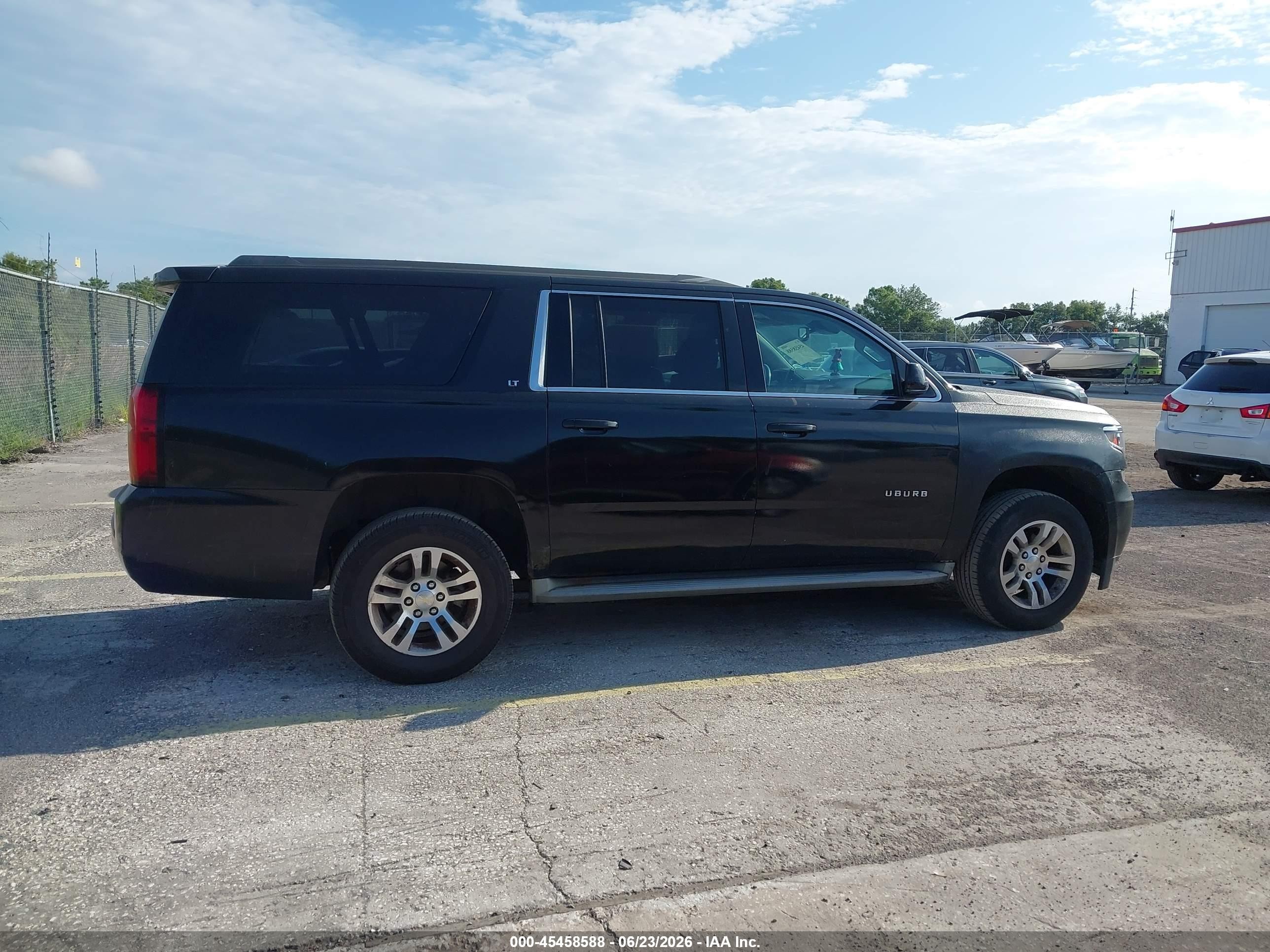 2015 Chevrolet Suburban Lt Black vin: 1GNSKJKC3FR556458