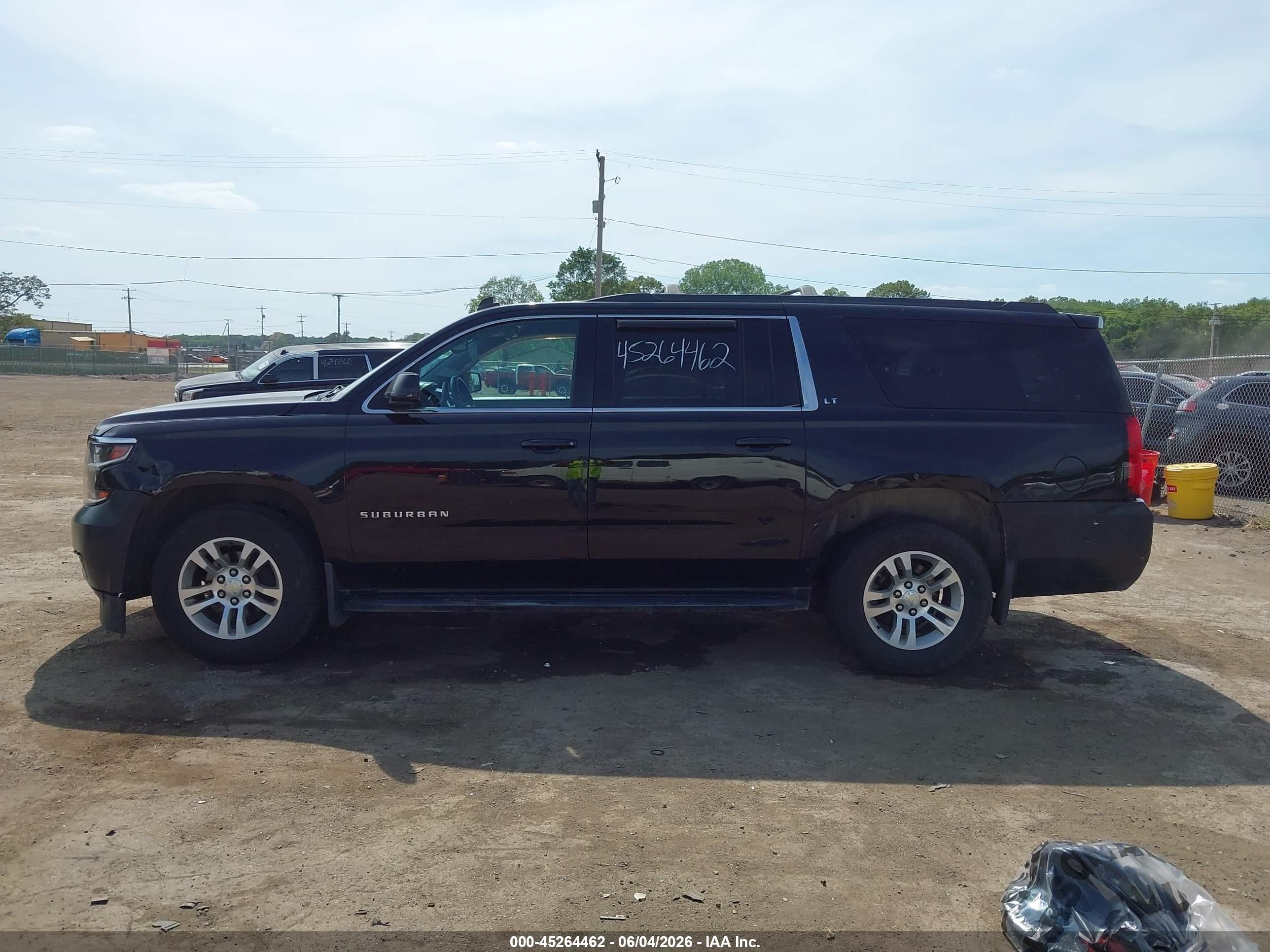 2015 Chevrolet Suburban 1500 Lt Black vin: 1GNSKJKC4FR166520