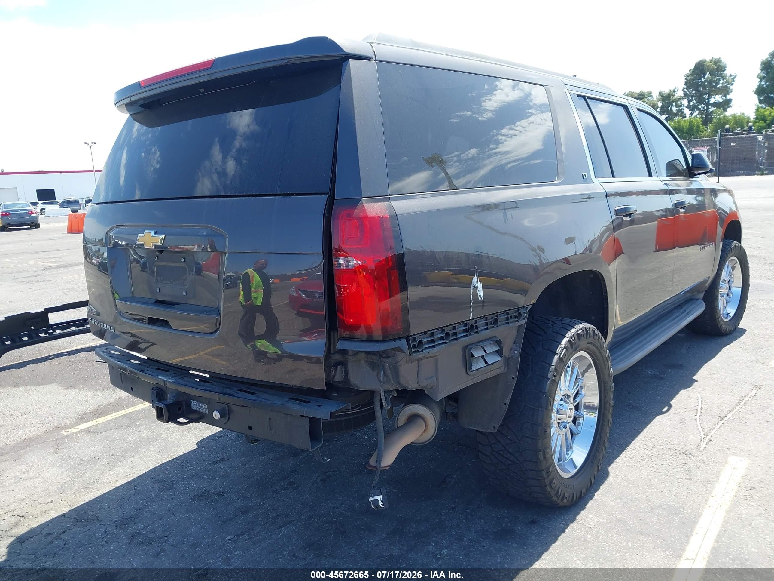 2015 Chevrolet Suburban Lt Gray vin: 1GNSKJKC4FR224187