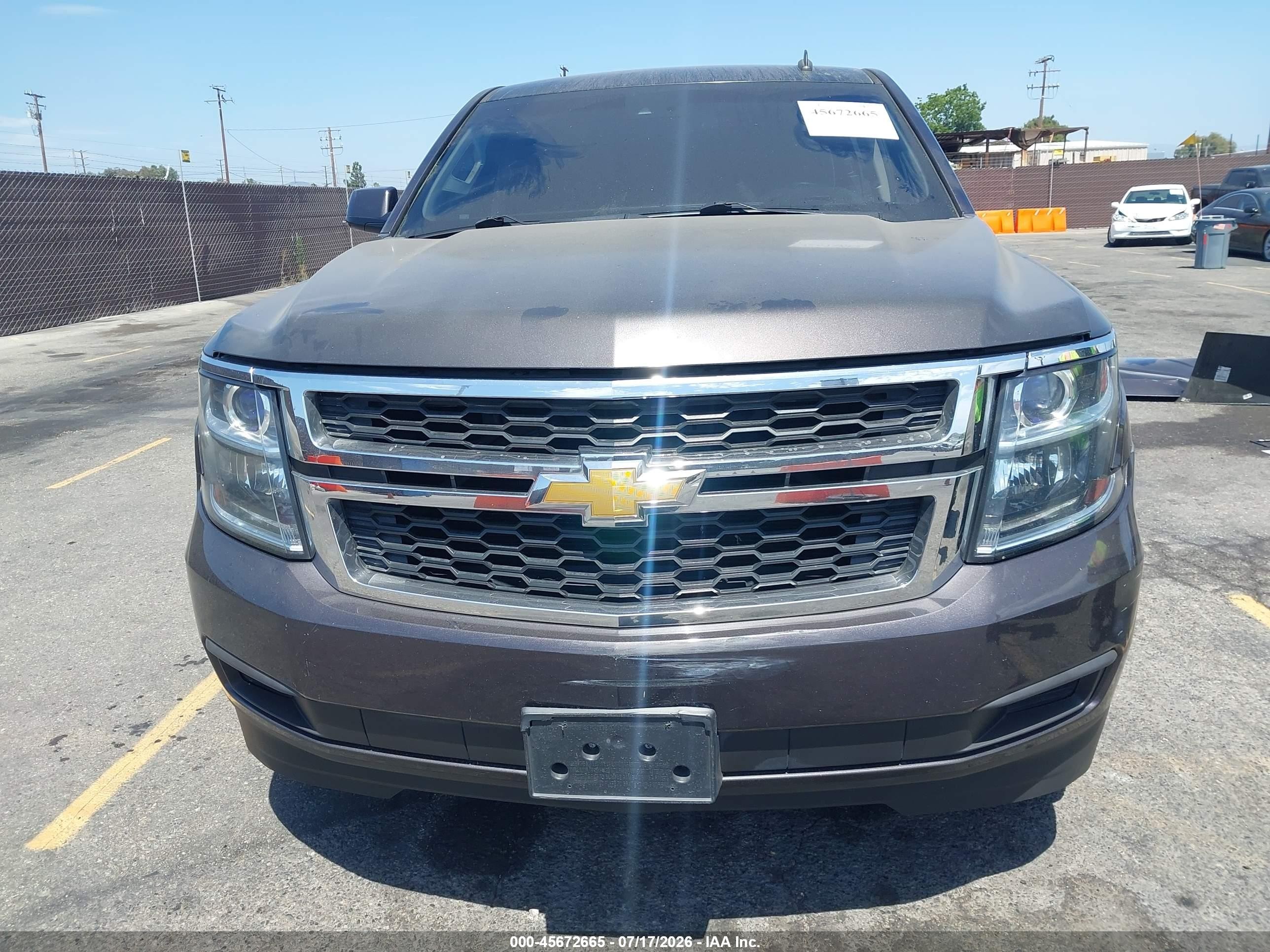 2015 Chevrolet Suburban Lt Gray vin: 1GNSKJKC4FR224187
