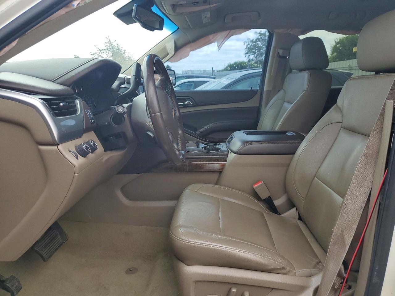 2015 Chevrolet Suburban K1500 Lt White vin: 1GNSKJKC4FR600192