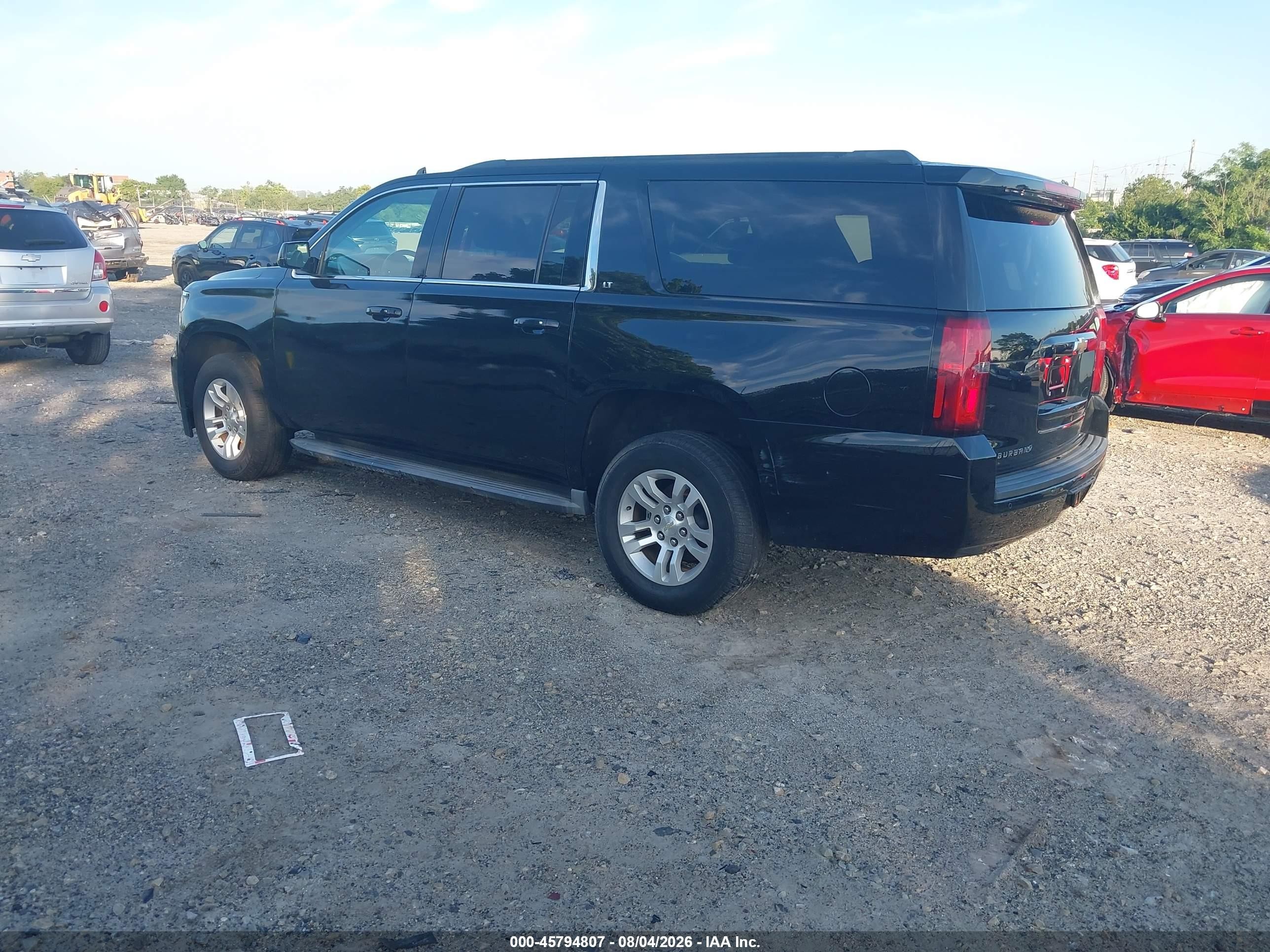 2015 Chevrolet Suburban 1500 Lt Черный vin: 1GNSKJKC5FR547180
