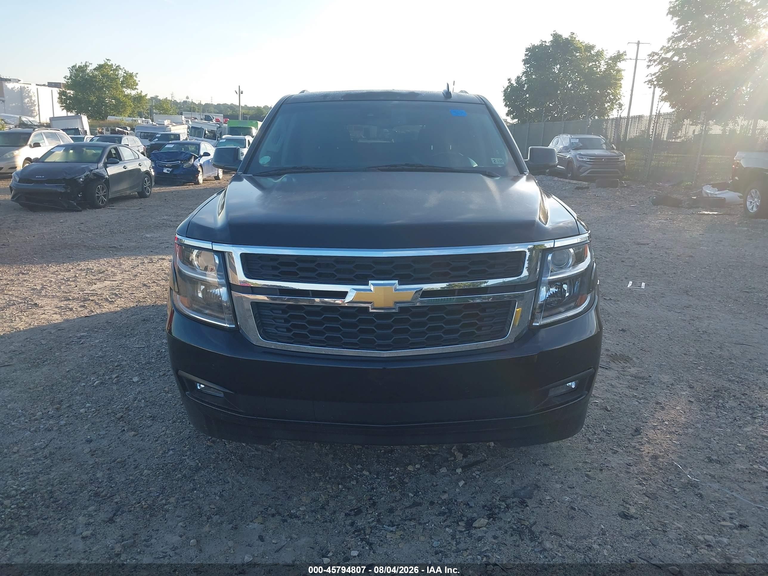 2015 Chevrolet Suburban 1500 Lt Черный vin: 1GNSKJKC5FR547180