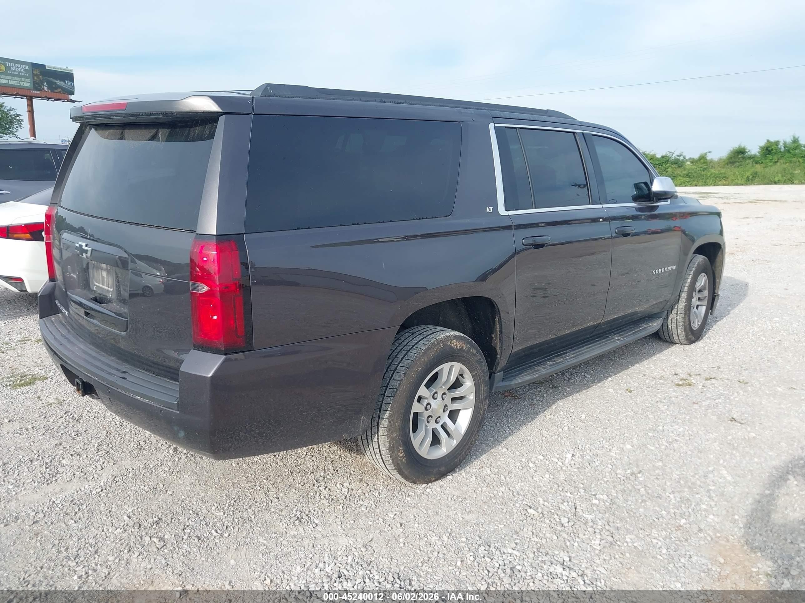 2015 Chevrolet Suburban 1500 Lt Gray vin: 1GNSKJKC5FR638076