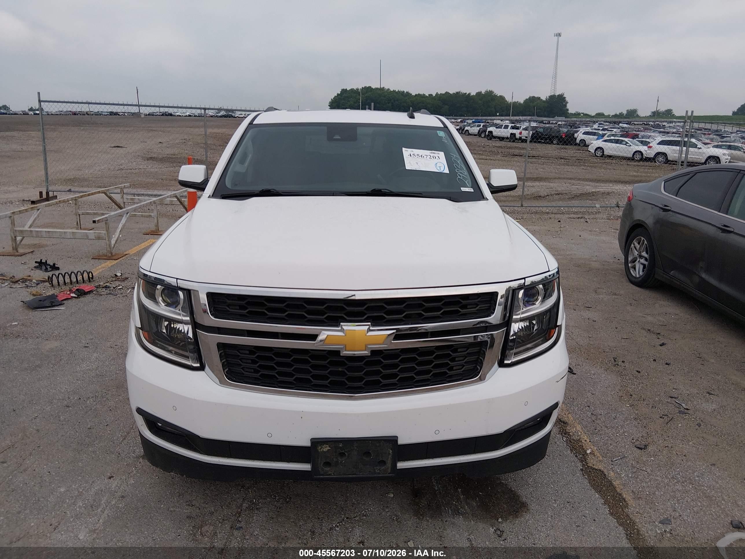 2015 Chevrolet Suburban Lt White vin: 1GNSKJKC6FR298324