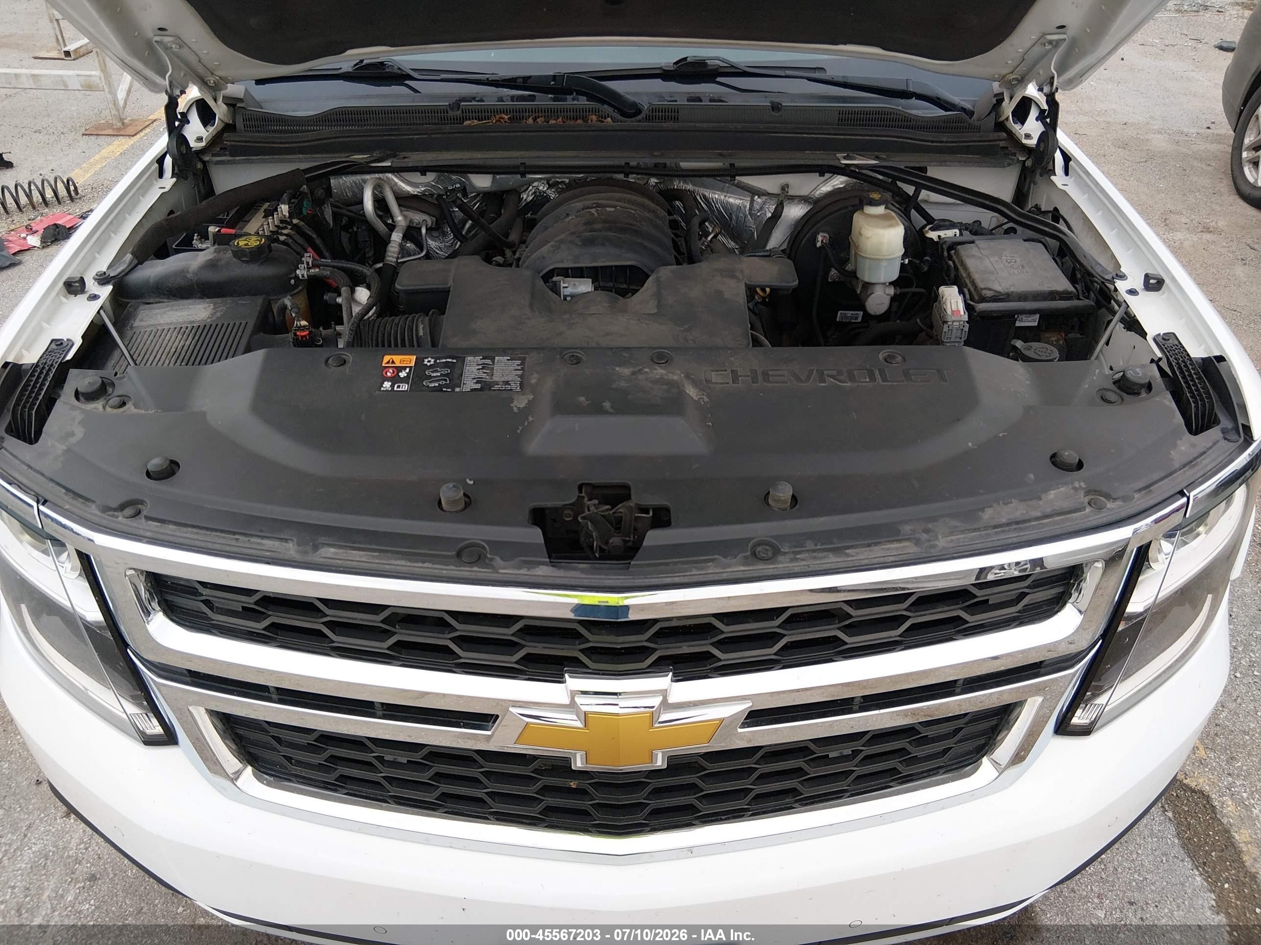 2015 Chevrolet Suburban Lt White vin: 1GNSKJKC6FR298324