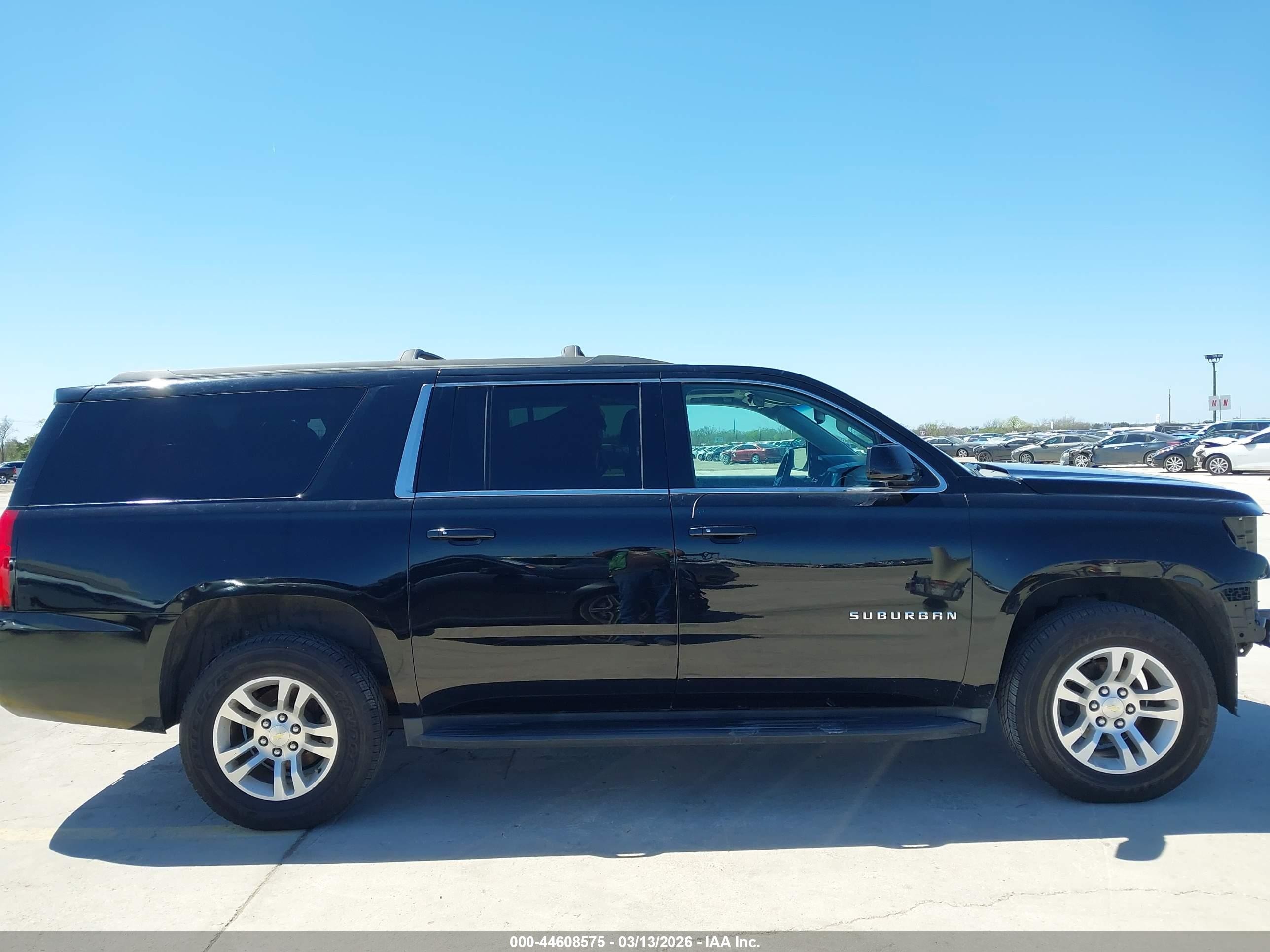 2015 Chevrolet Suburban 1500 Lt Black vin: 1GNSKJKC6FR504869