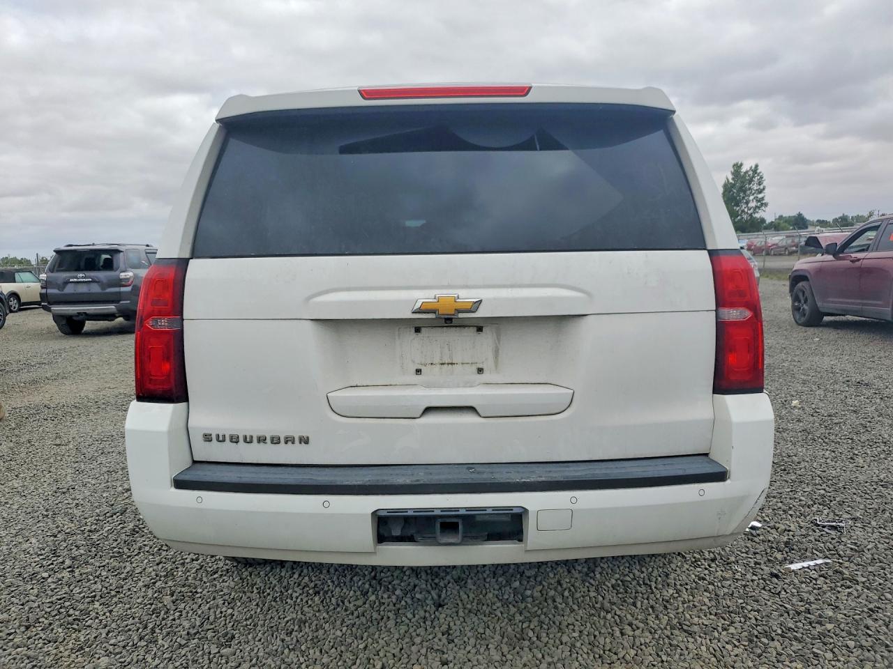 2015 Chevrolet Suburban K1500 Lt White vin: 1GNSKJKC7FR512124