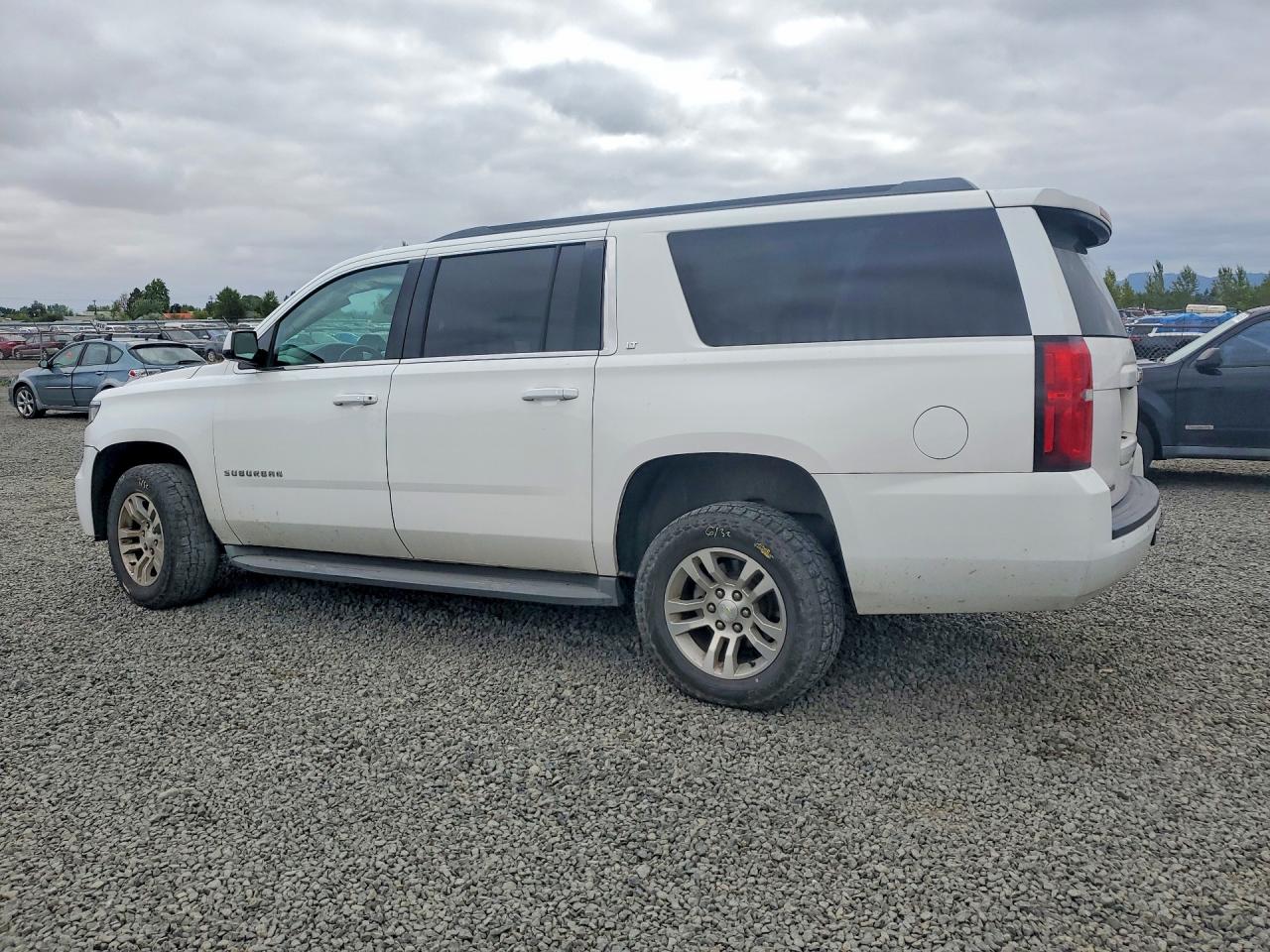 2015 Chevrolet Suburban K1500 Lt White vin: 1GNSKJKC7FR512124