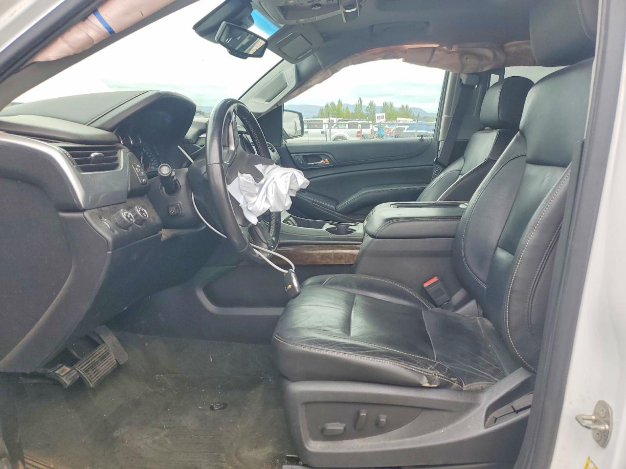 2015 Chevrolet Suburban K1500 Lt White vin: 1GNSKJKC7FR512124