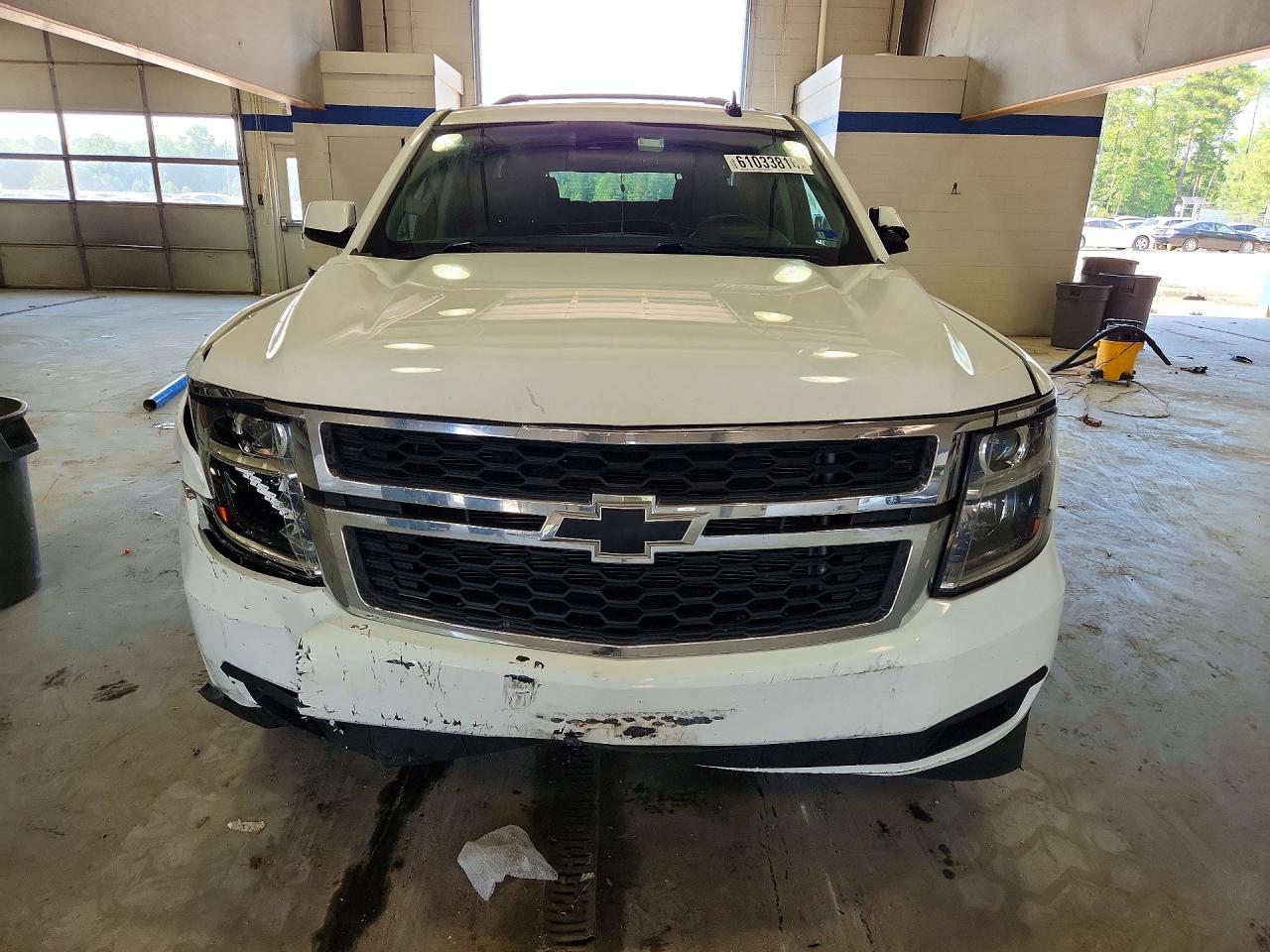 2015 Chevrolet Suburban K1500 Lt White vin: 1GNSKJKC7FR720116