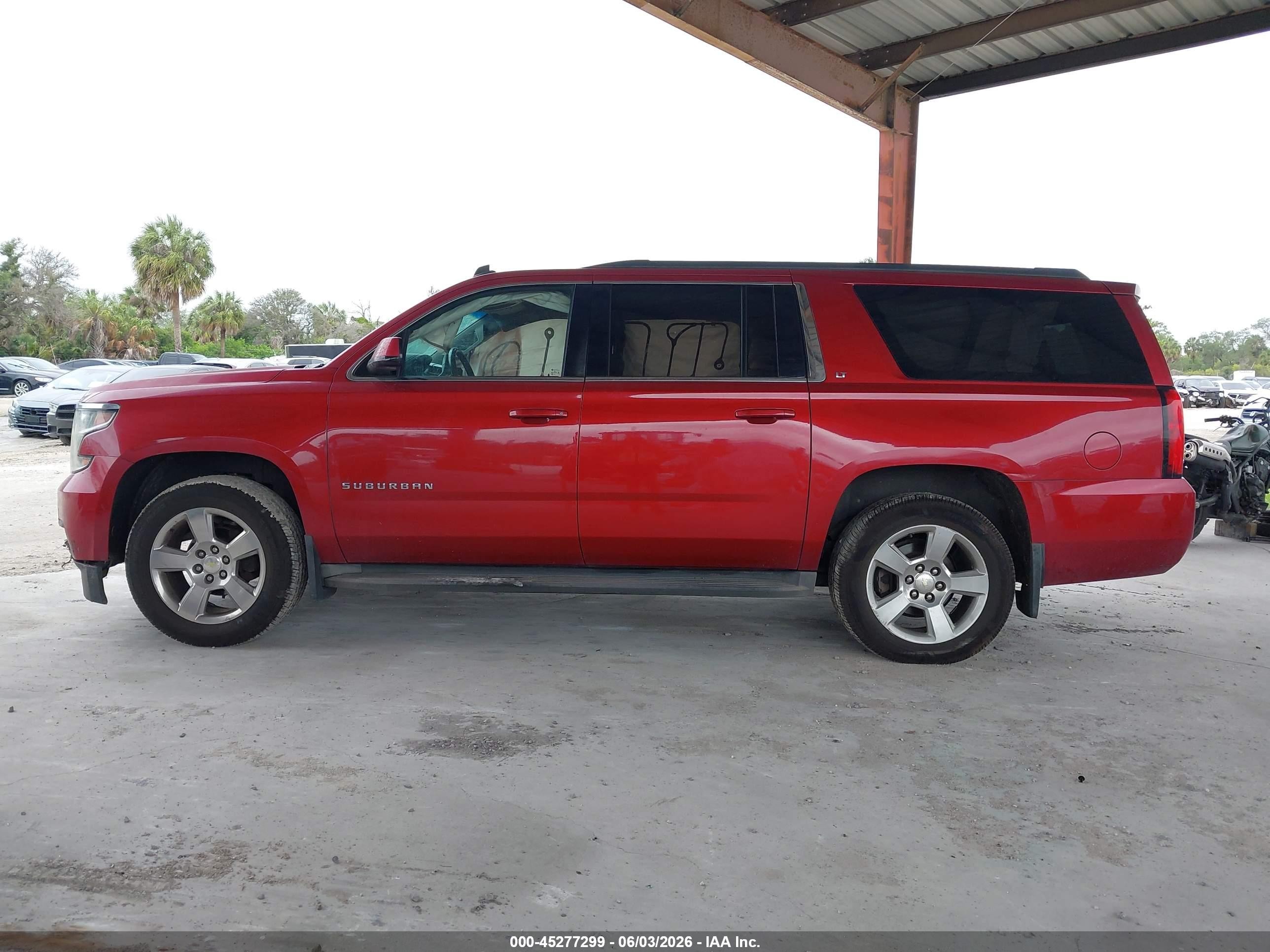 2015 Chevrolet Suburban 1500 Lt Red vin: 1GNSKJKC8FR299152
