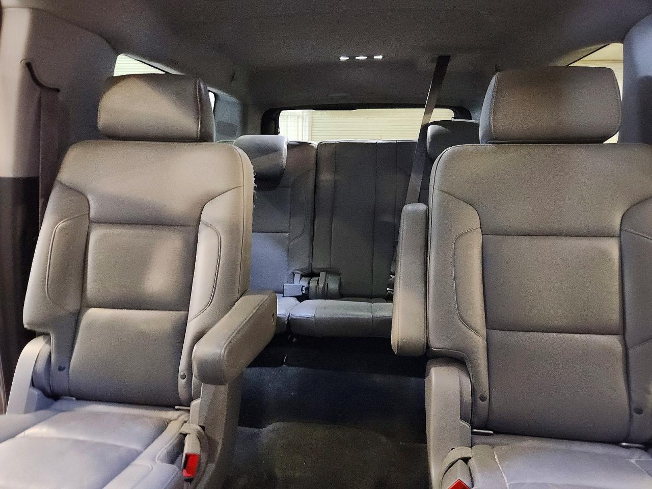 2015 Chevrolet Suburban K1500 Lt Gray vin: 1GNSKJKC8FR531748