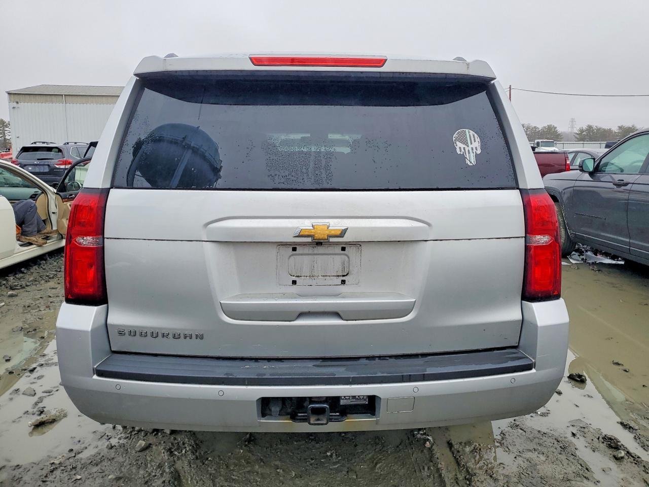 2015 Chevrolet Suburban K1500 Lt Silver vin: 1GNSKJKC8FR643210
