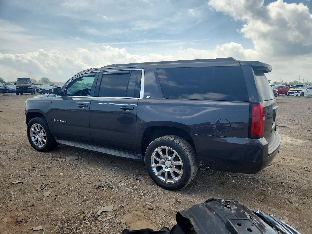 2015 Chevrolet Suburban K1500 Lt Gray vin: 1GNSKJKCXFR192717