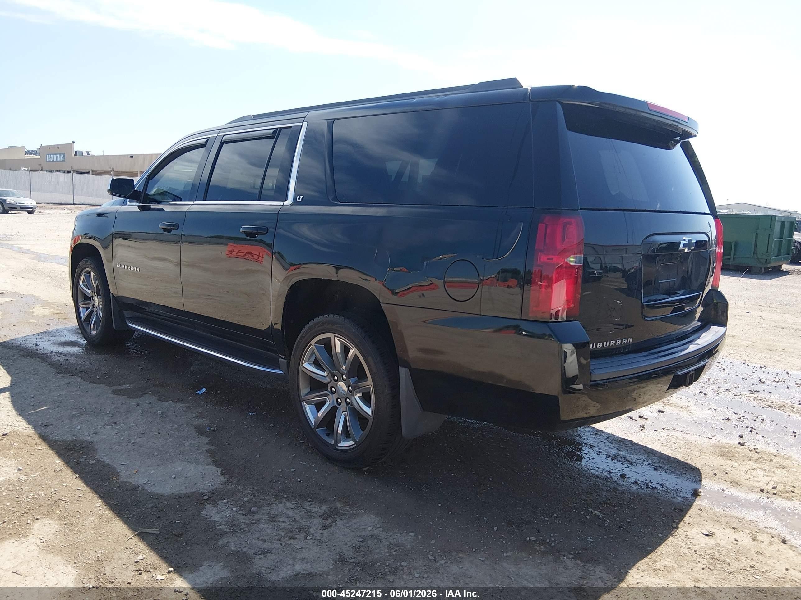 2015 Chevrolet Suburban 1500 Lt Black vin: 1GNSKJKCXFR193429