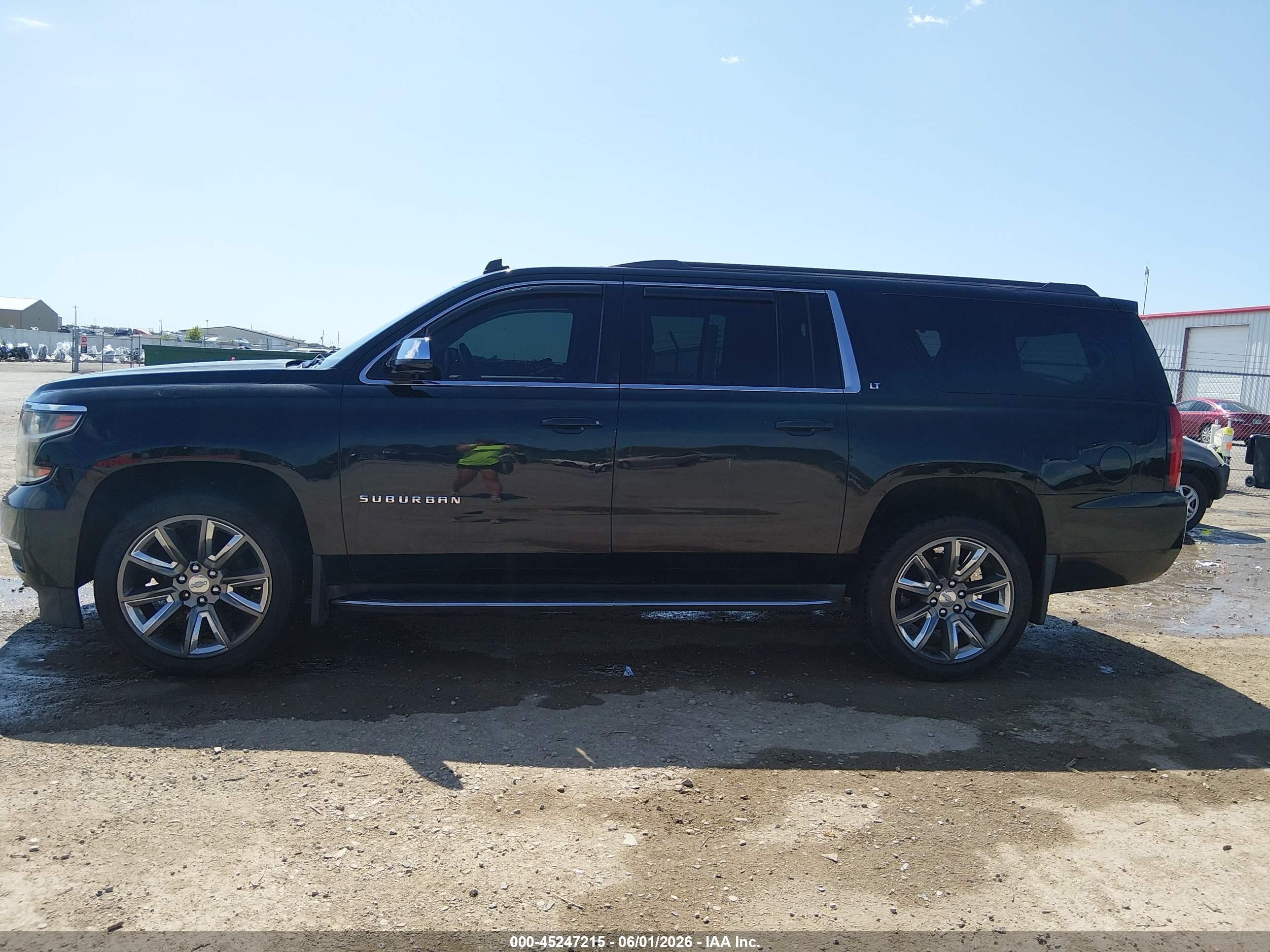 2015 Chevrolet Suburban 1500 Lt Black vin: 1GNSKJKCXFR193429