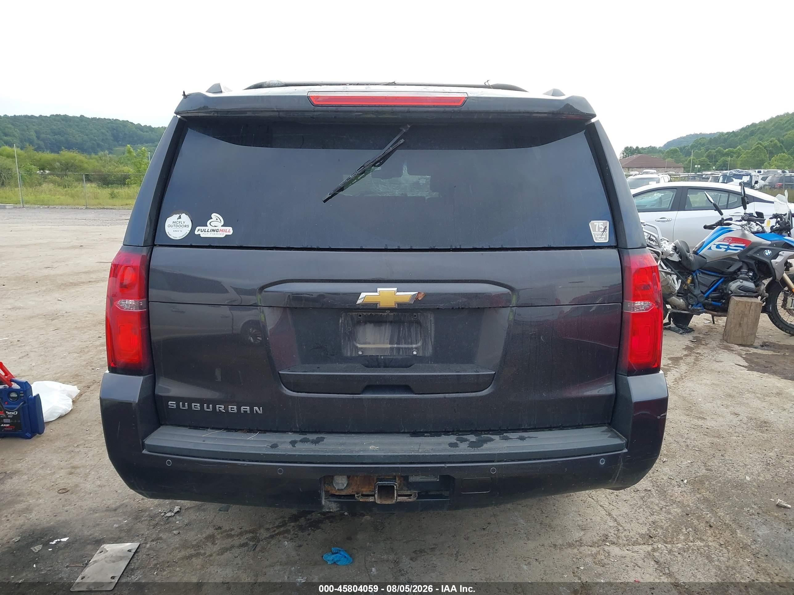 2015 Chevrolet Suburban Lt Gray vin: 1GNSKJKCXFR194712