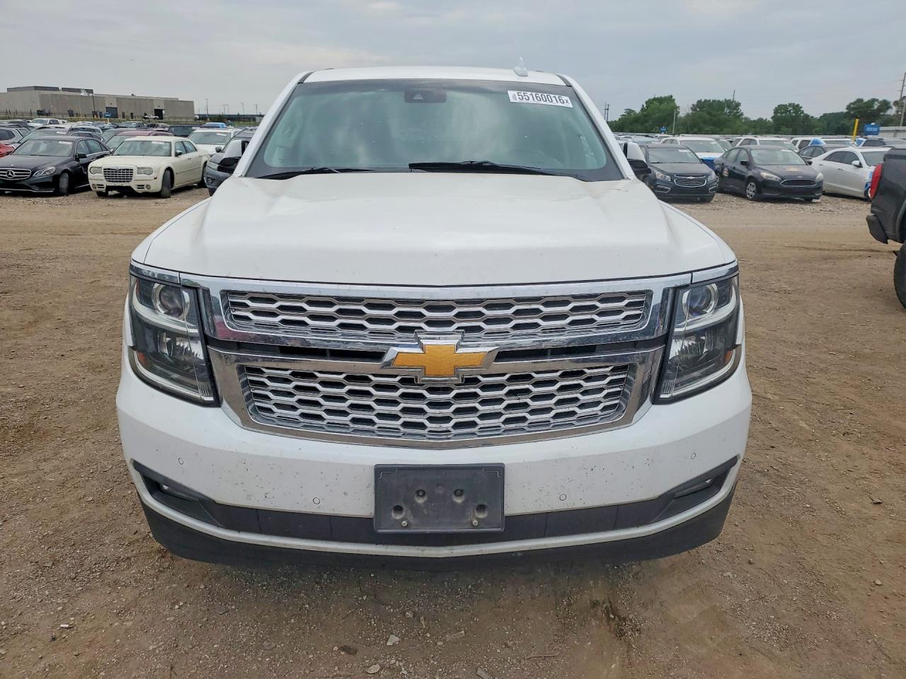2015 Chevrolet Suburban K1500 Lt Белый vin: 1GNSKJKCXFR694871