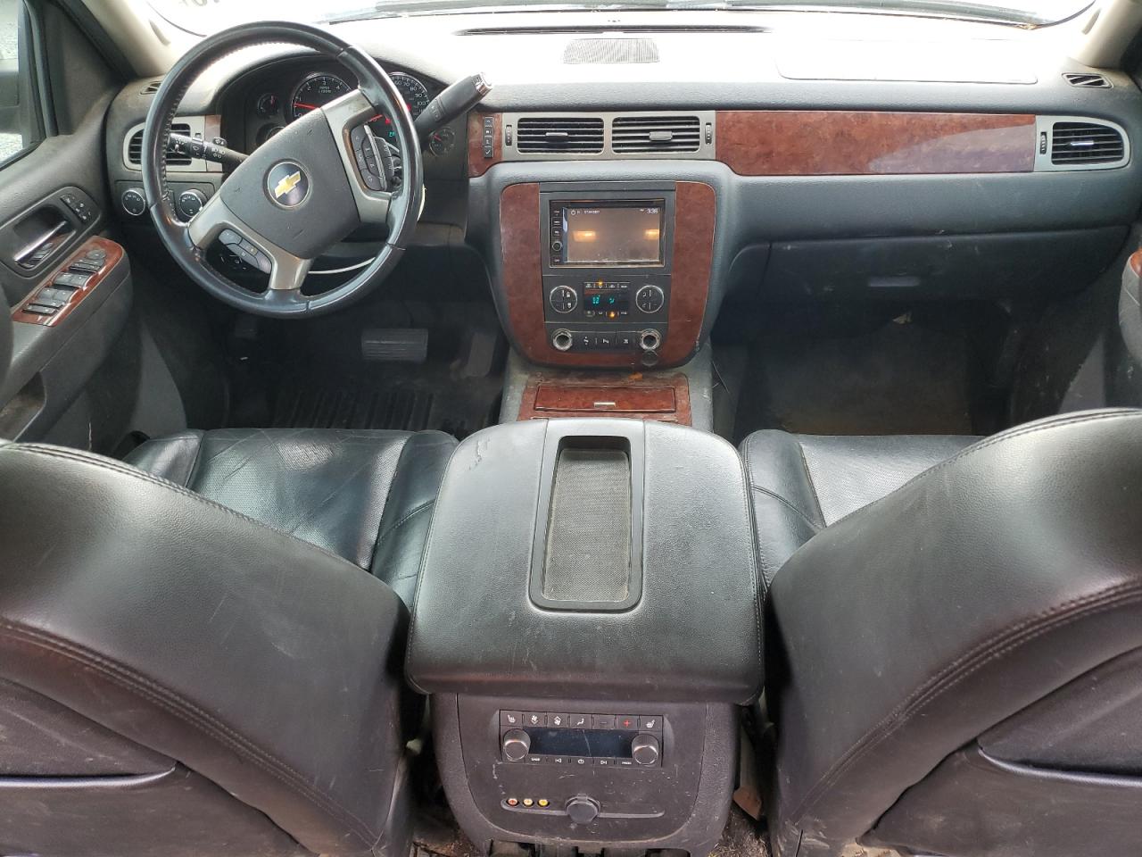 2011 Chevrolet Suburban K1500 Ltz Черный vin: 1GNSKKE30BR101577