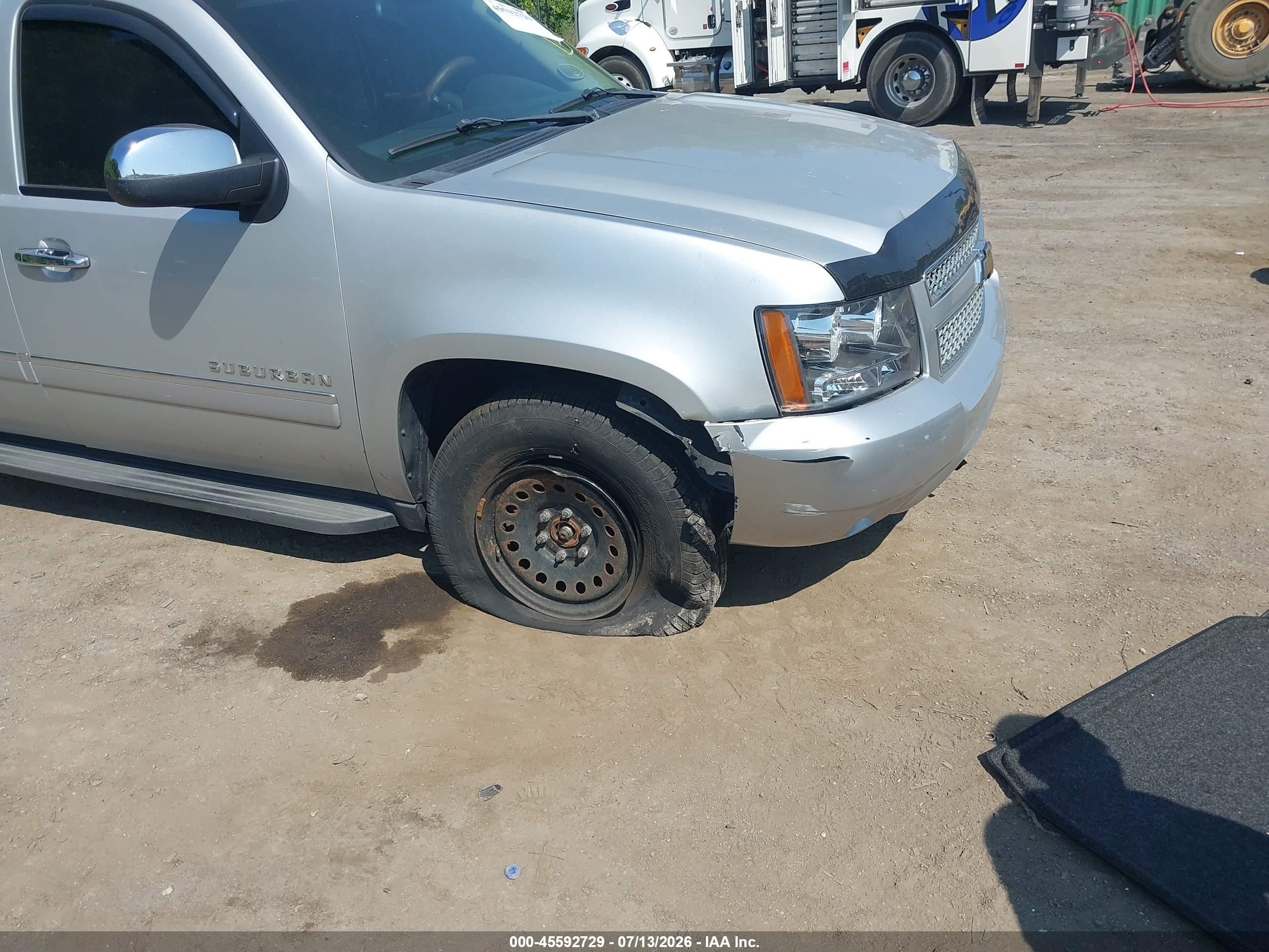 2011 Chevrolet Suburban Ltz Silver vin: 1GNSKKE32BR377730
