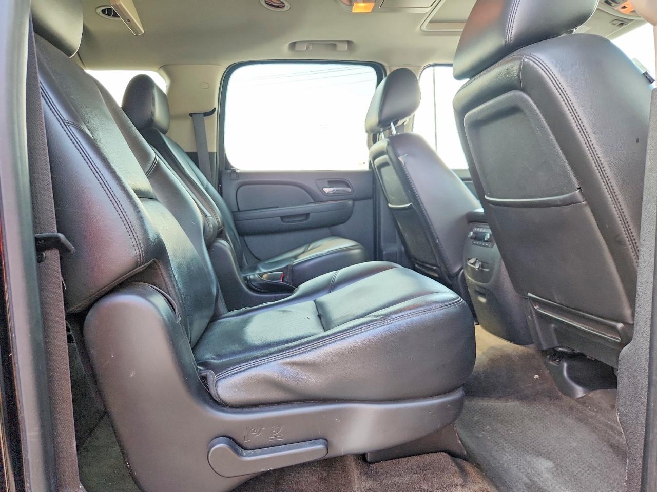 2011 Chevrolet Suburban K1500 Ltz Black vin: 1GNSKKE34BR372609