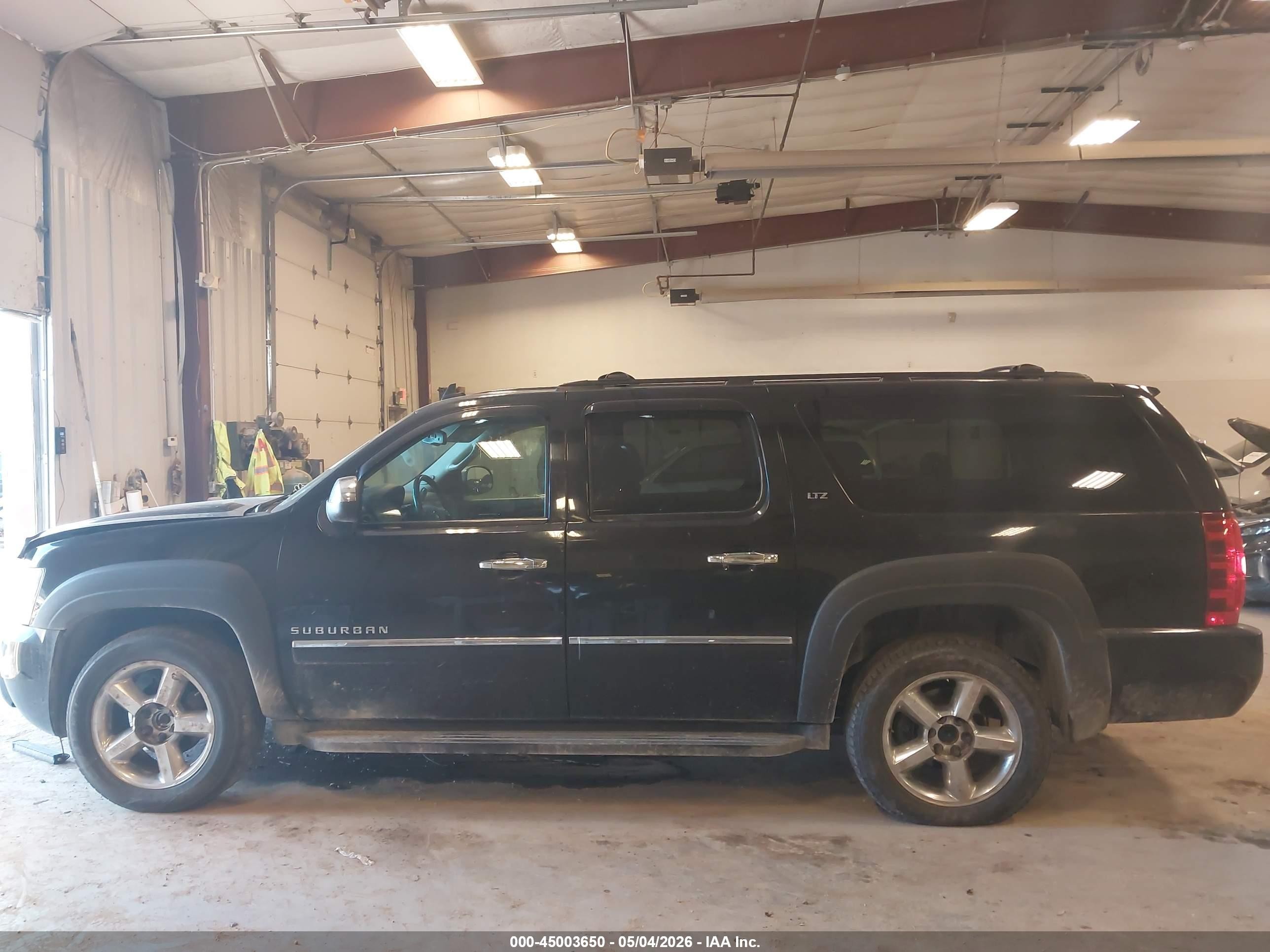 2013 Chevrolet Suburban 1500 Ltz Black vin: 1GNSKKE73DR112403