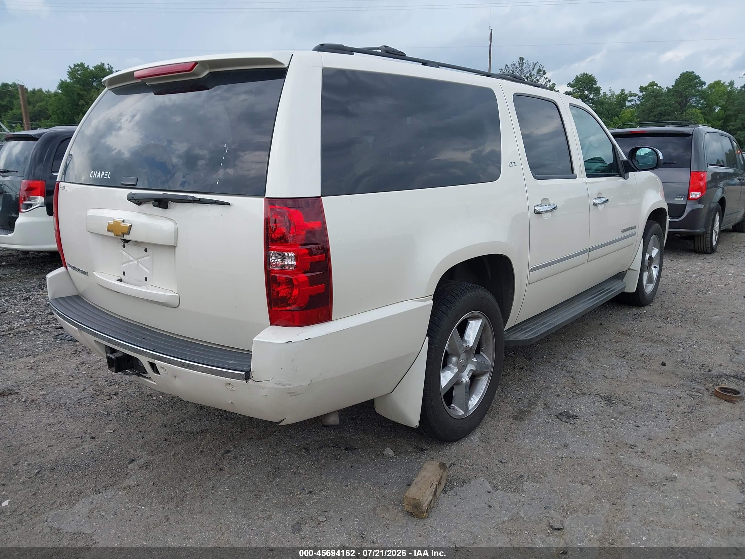 2013 Chevrolet Suburban Ltz Cream vin: 1GNSKKE76DR305953