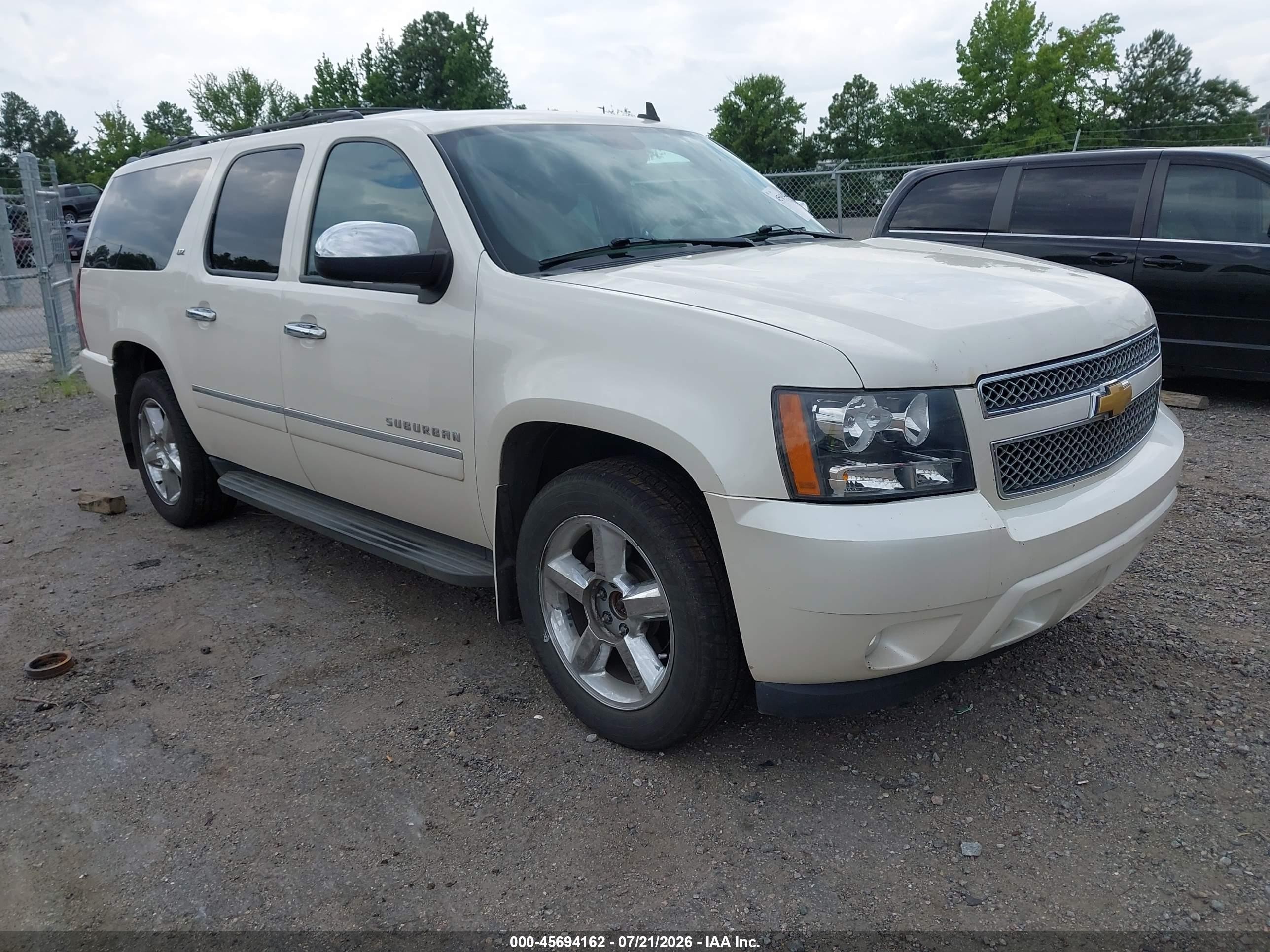 2013 Chevrolet Suburban Ltz Cream vin: 1GNSKKE76DR305953