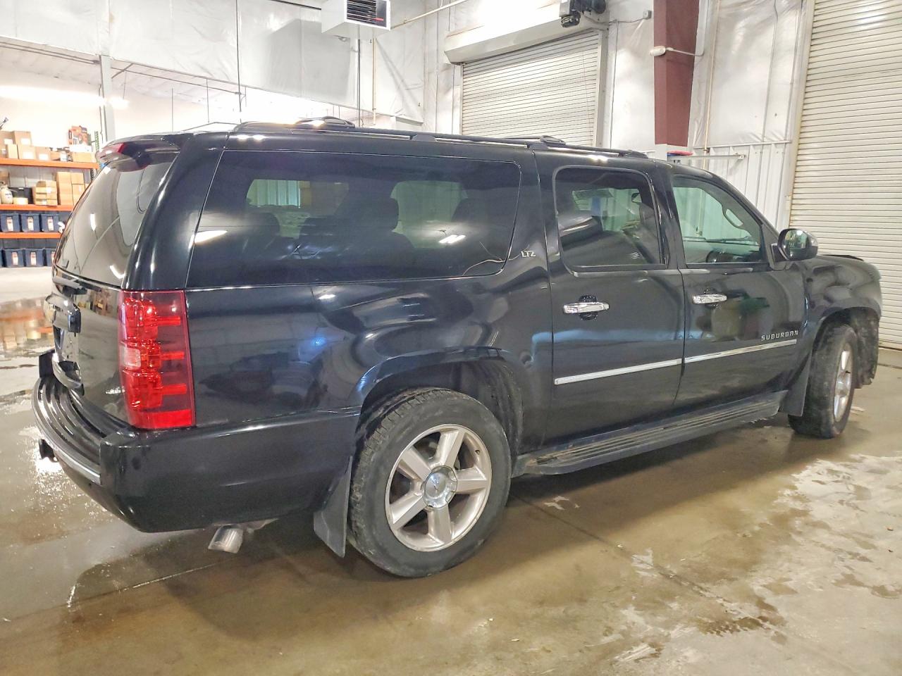 2013 Chevrolet Suburban K1500 Ltz Черный vin: 1GNSKKE78DR192684