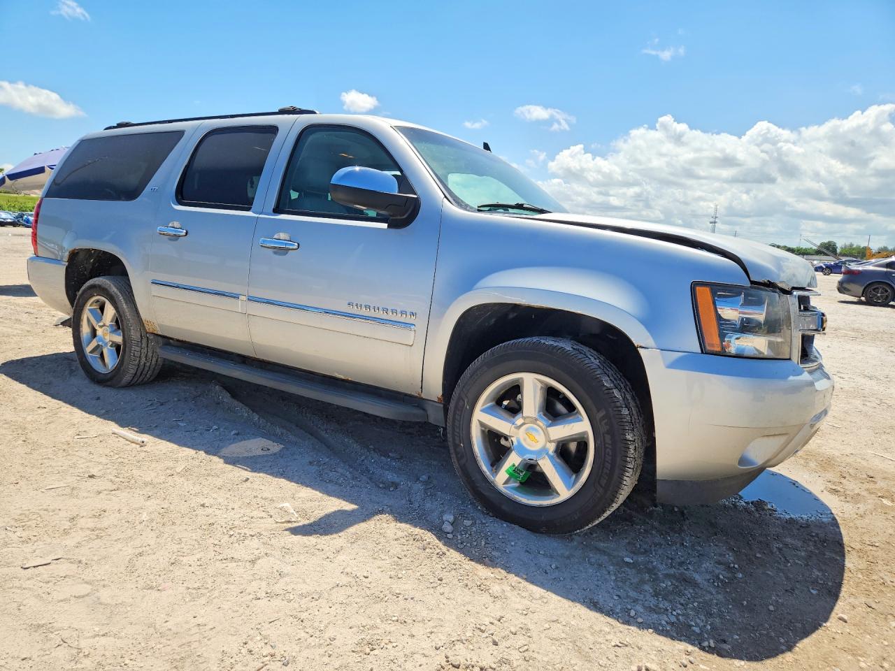 2013 Chevrolet Suburban K1500 Ltz Silver vin: 1GNSKKE78DR233654