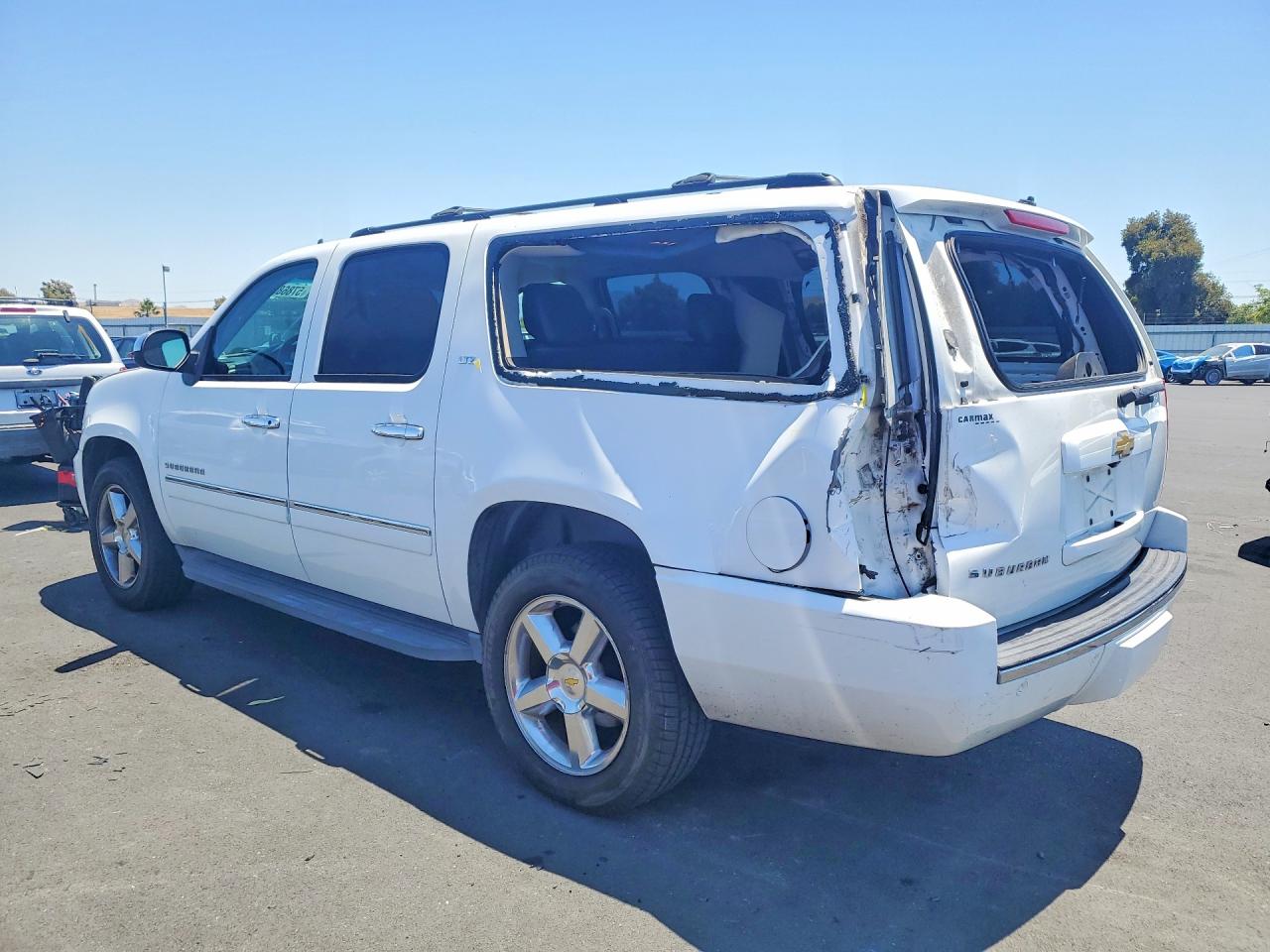 2013 Chevrolet Suburban K1500 Ltz White vin: 1GNSKKE79DR214451