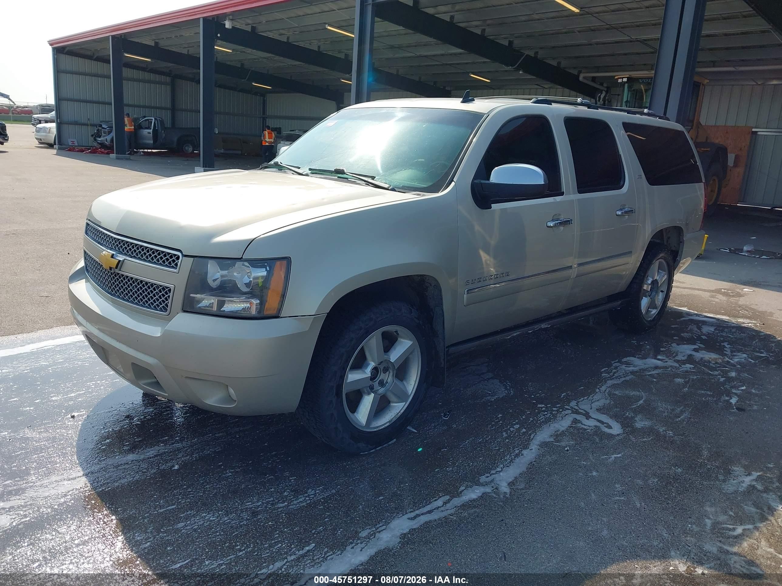 2013 Chevrolet Suburban Ltz Gold vin: 1GNSKKE7XDR129053