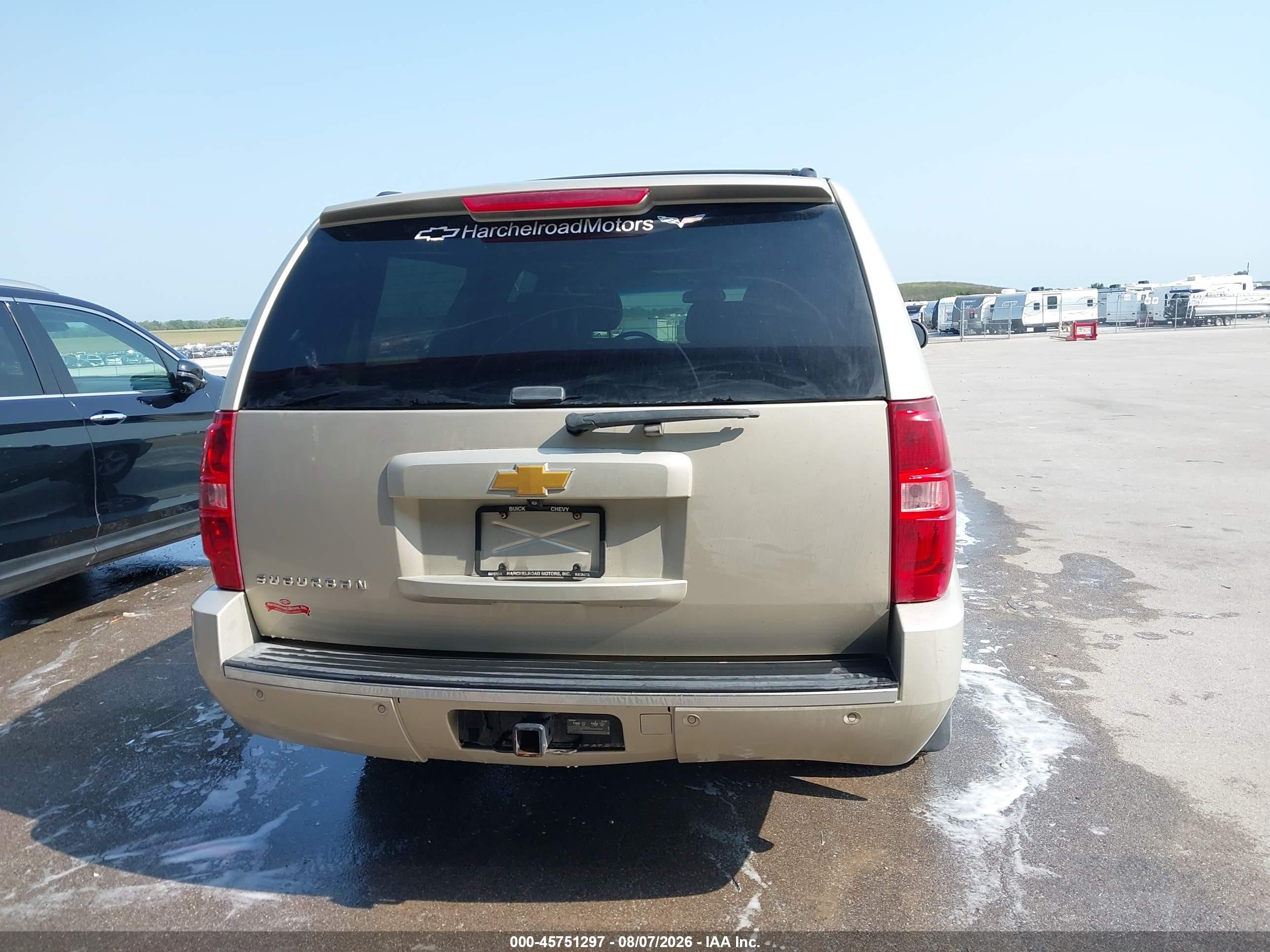 2013 Chevrolet Suburban Ltz Gold vin: 1GNSKKE7XDR129053
