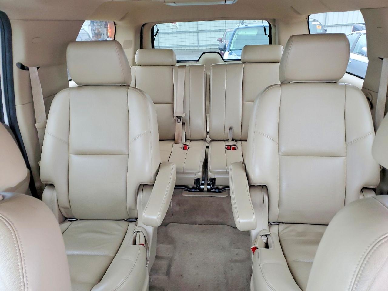 2013 Chevrolet Suburban K1500 Ltz White vin: 1GNSKKE7XDR185753