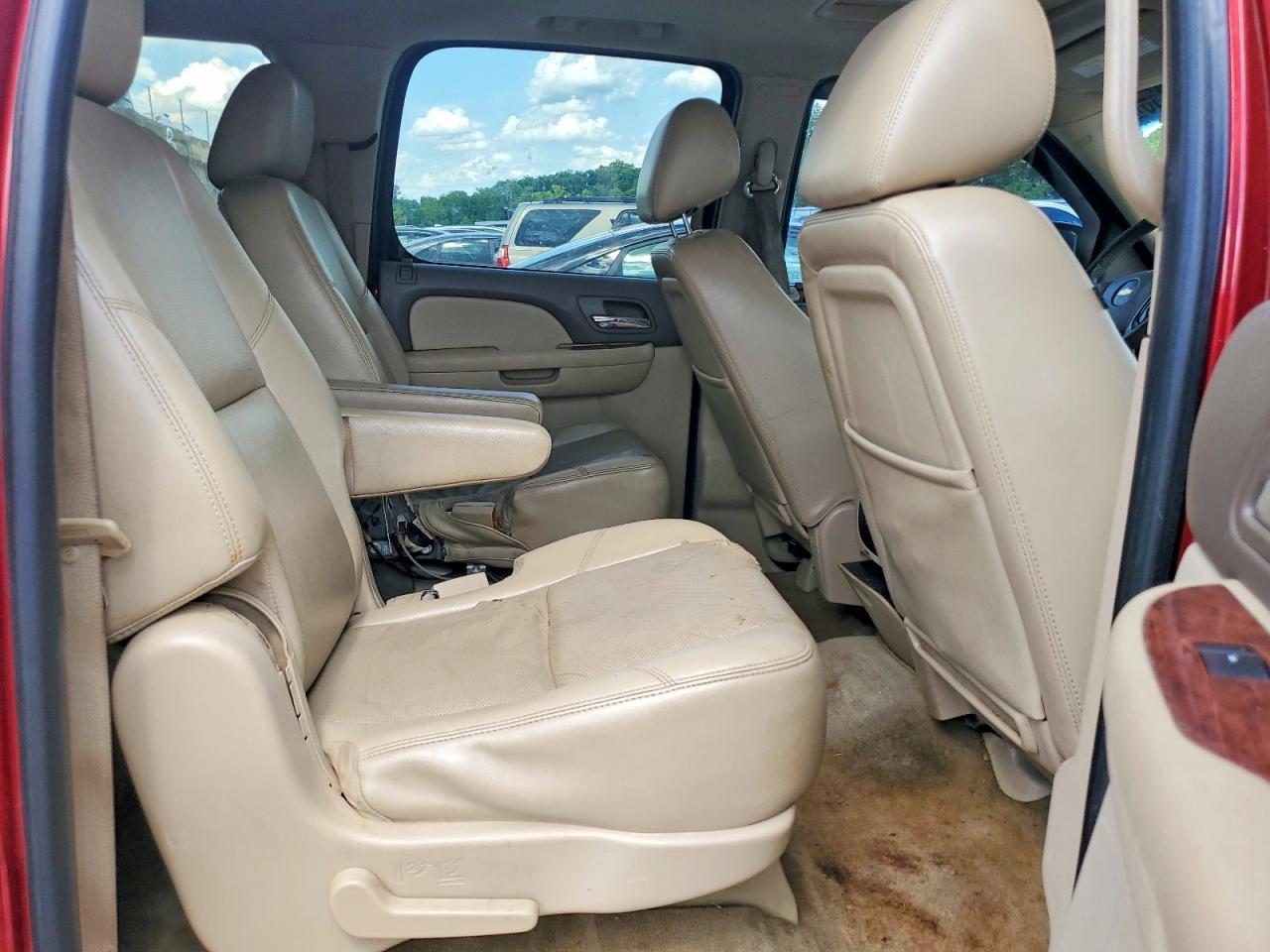 2014 Chevrolet Suburban K1500 Ltz Maroon vin: 1GNSKKE7XER186502
