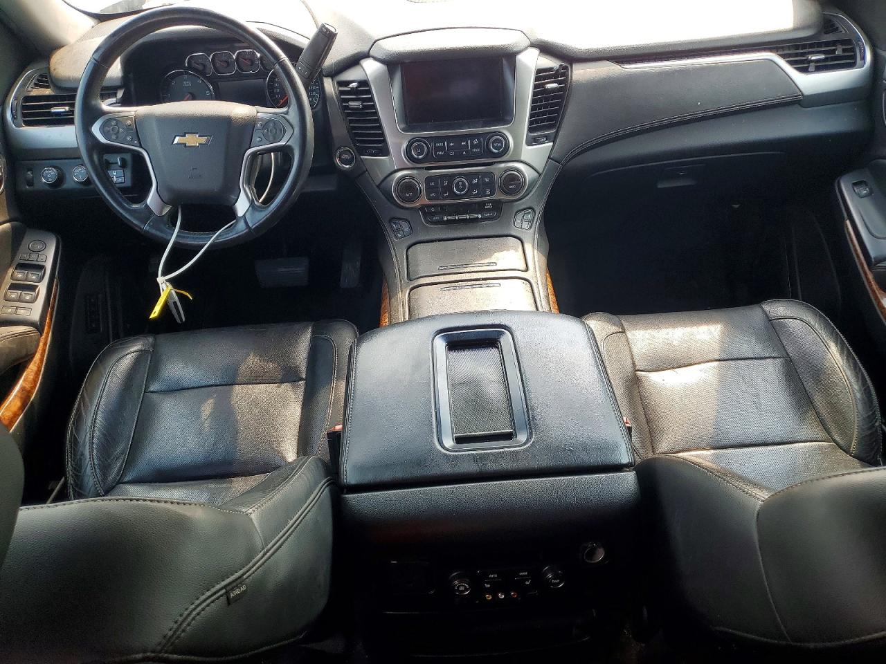 2015 Chevrolet Suburban K1500 Ltz White vin: 1GNSKKKC0FR186852